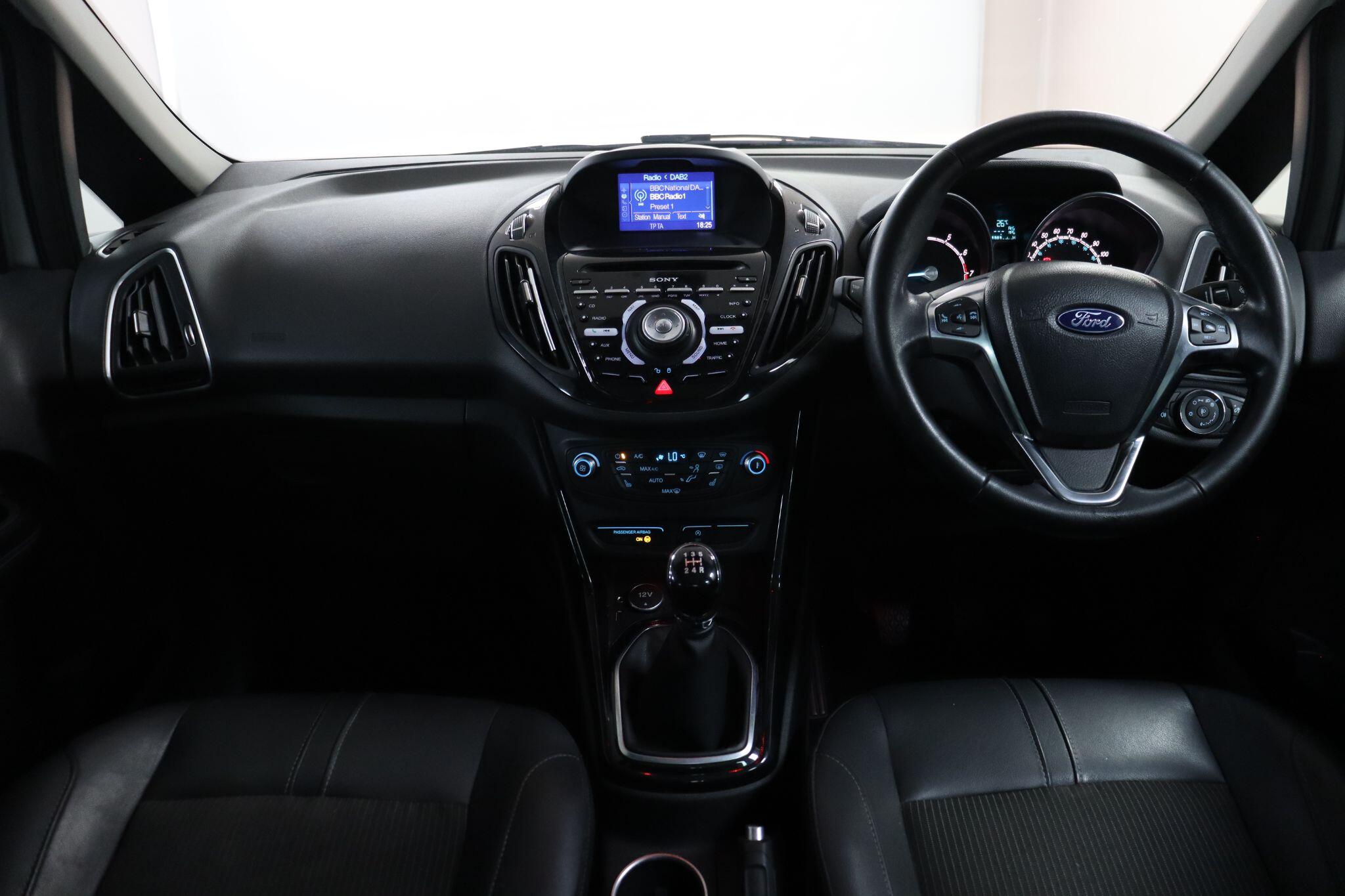Ford B-Max view 40