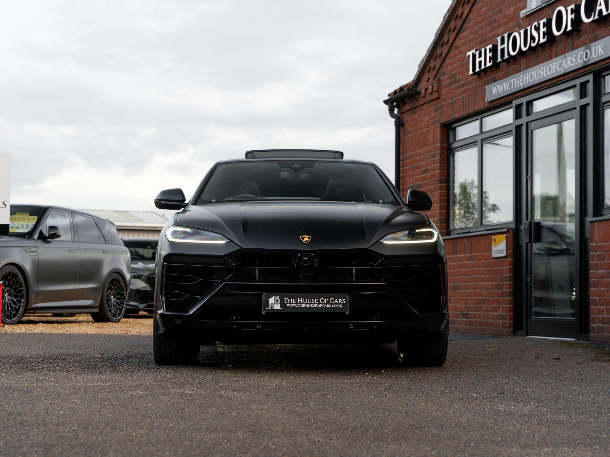 Lamborghini Urus view 2