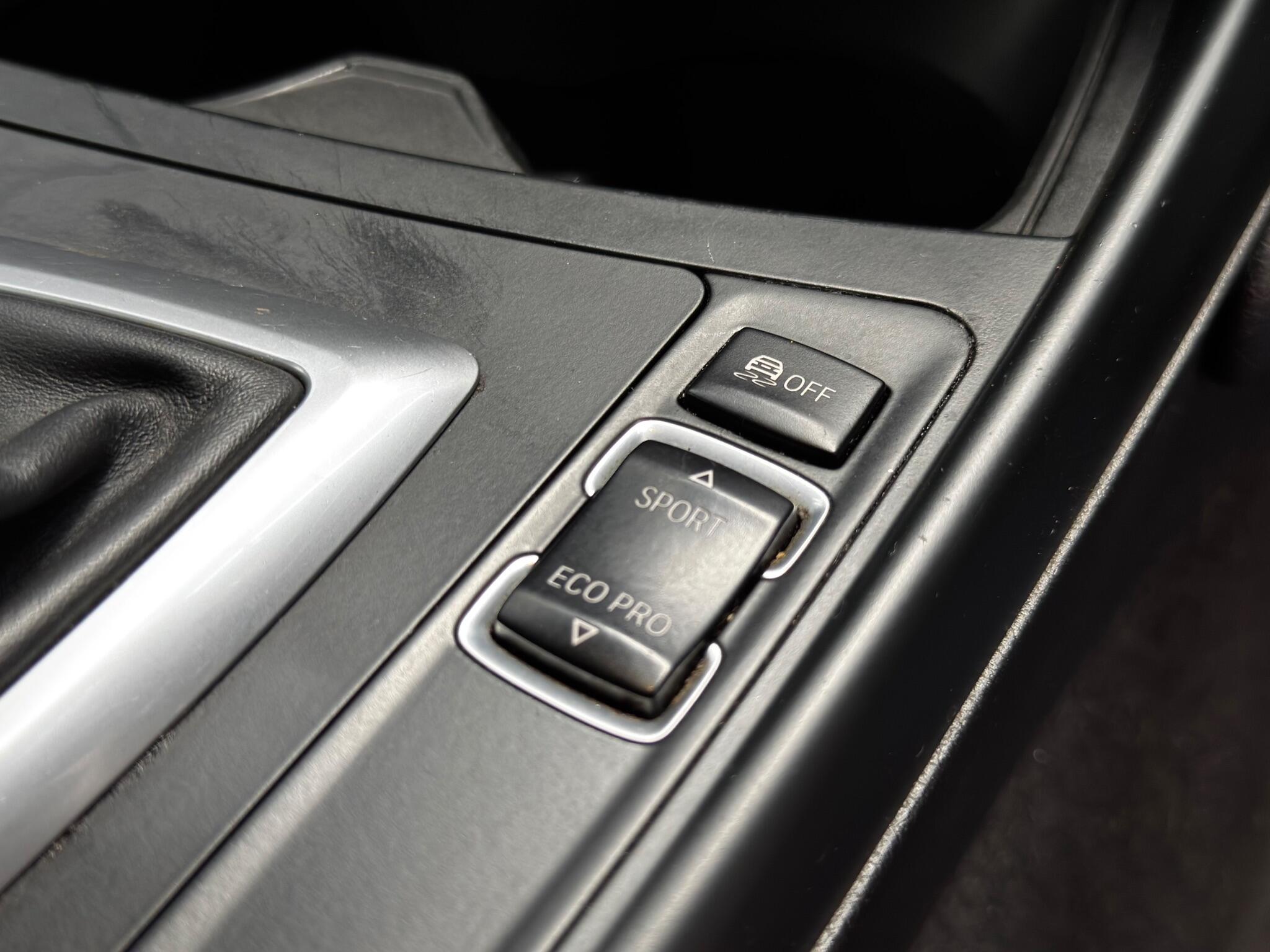 BMW 2 Series view 38