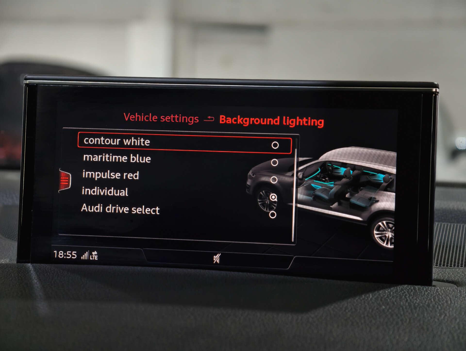 Audi Q7 view 43