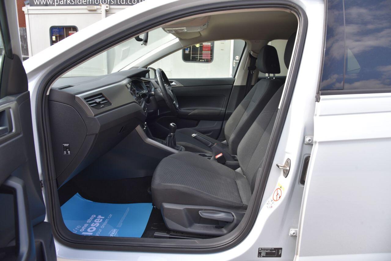Volkswagen Polo view 22
