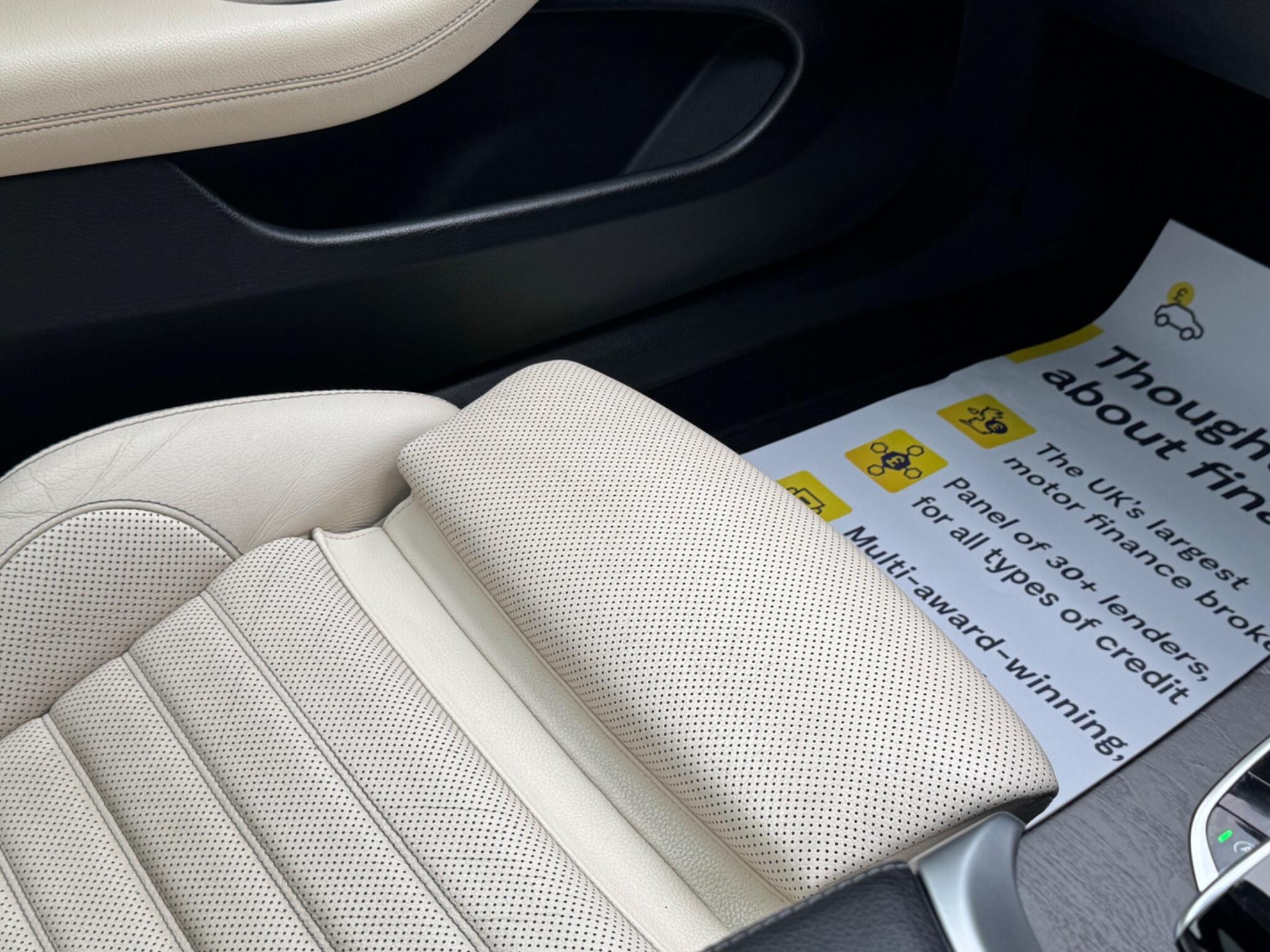 Mercedes-Benz C Class view 39