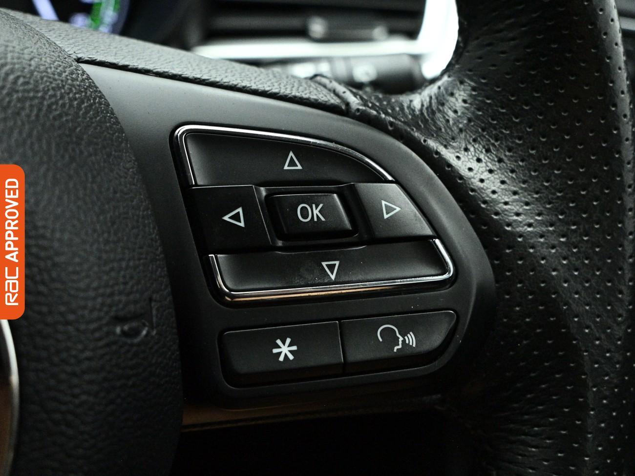 MG MG5 view 24