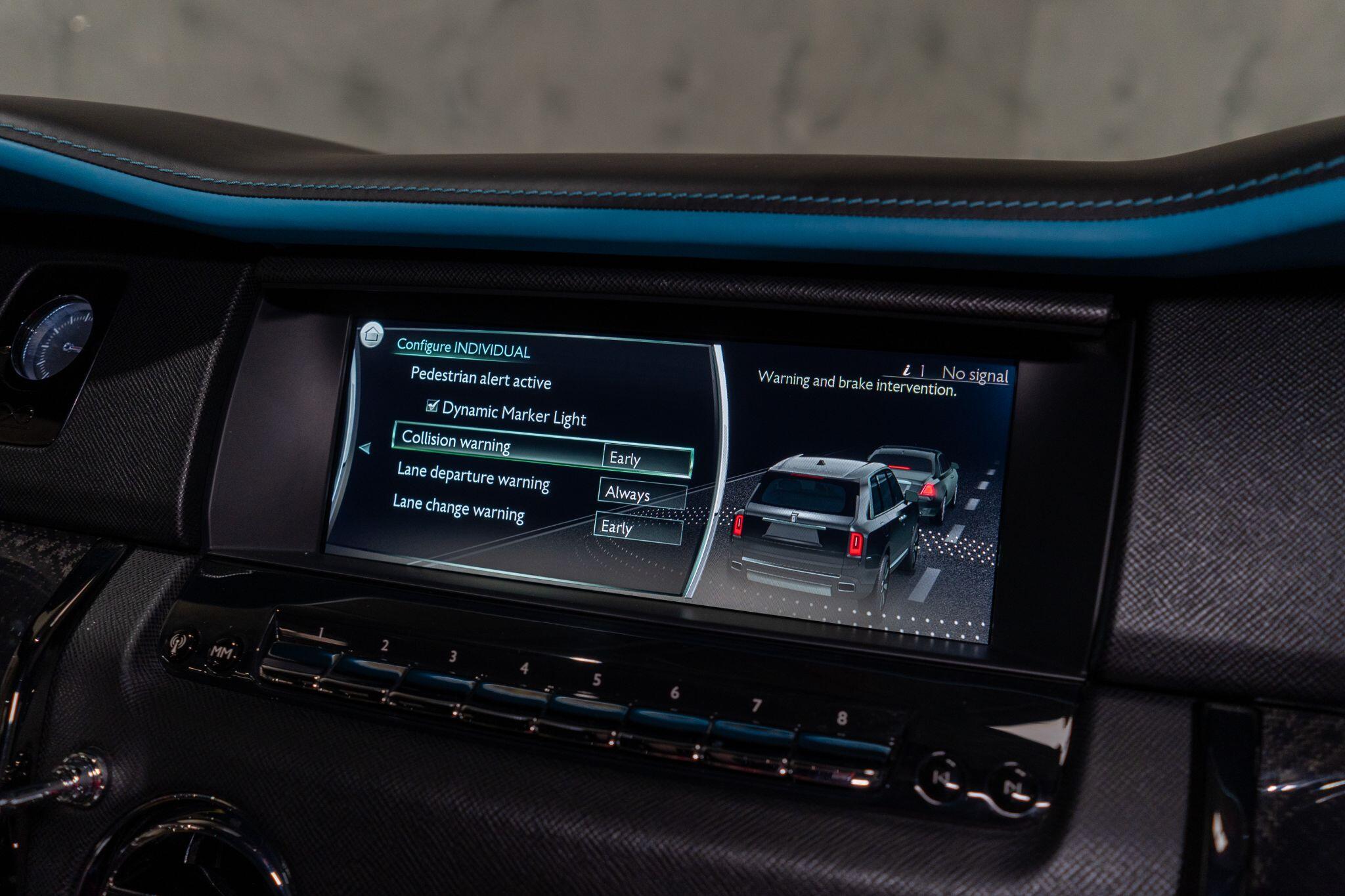 Rolls-Royce Cullinan view 30