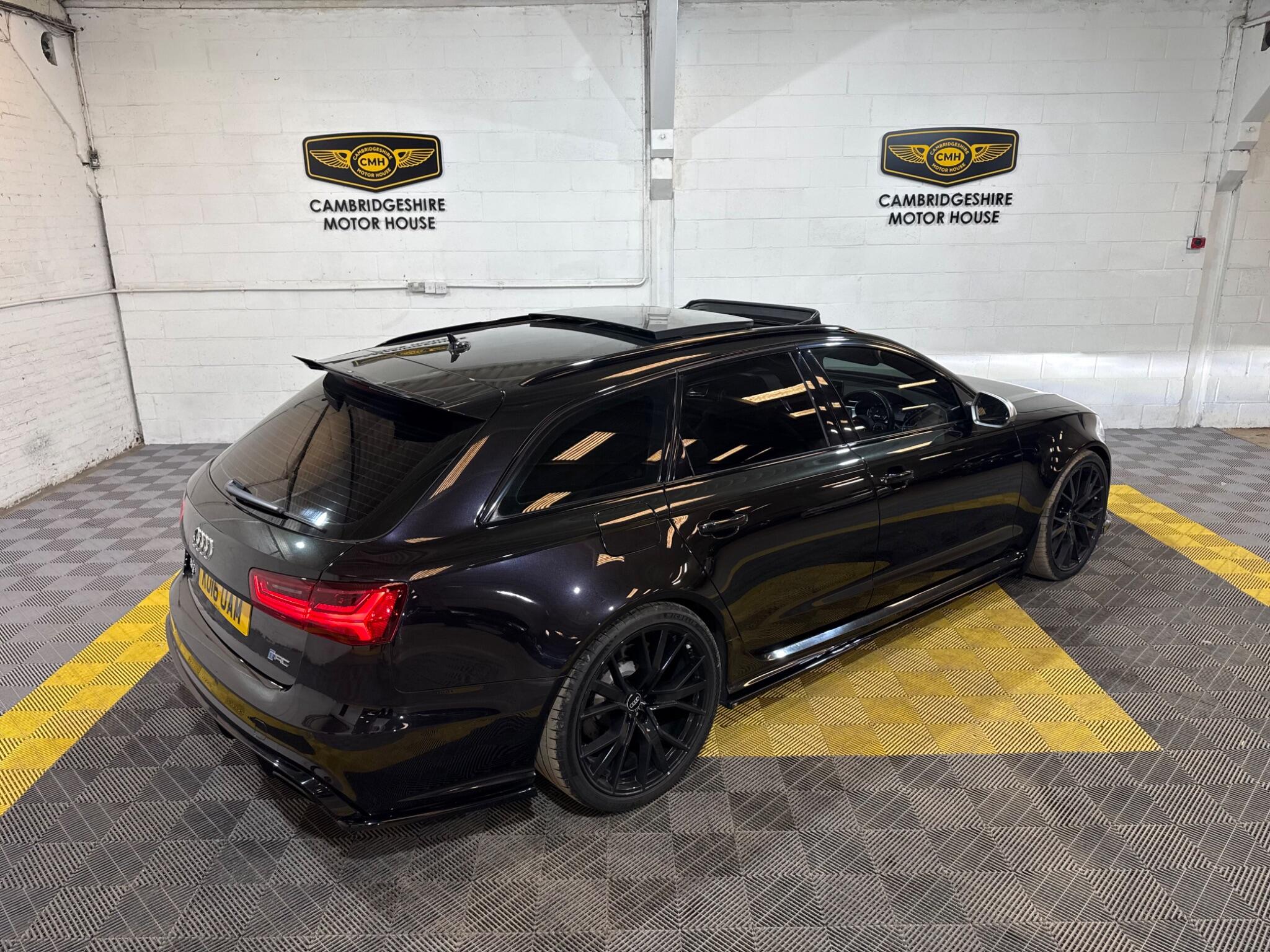 Audi RS6 view 15
