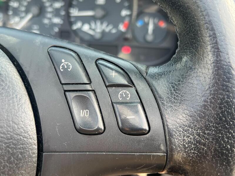 BMW 3 Series view 31