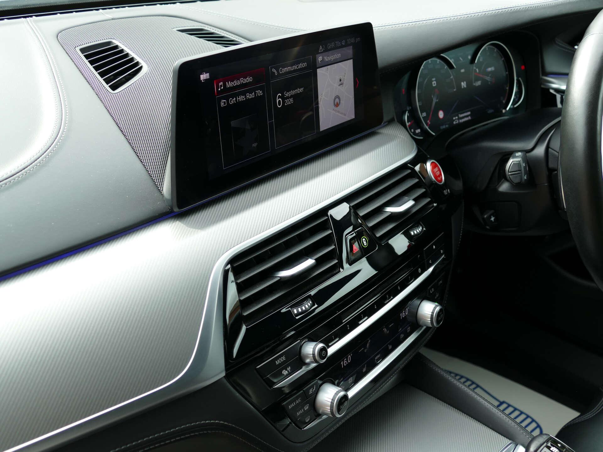 BMW M5 view 34