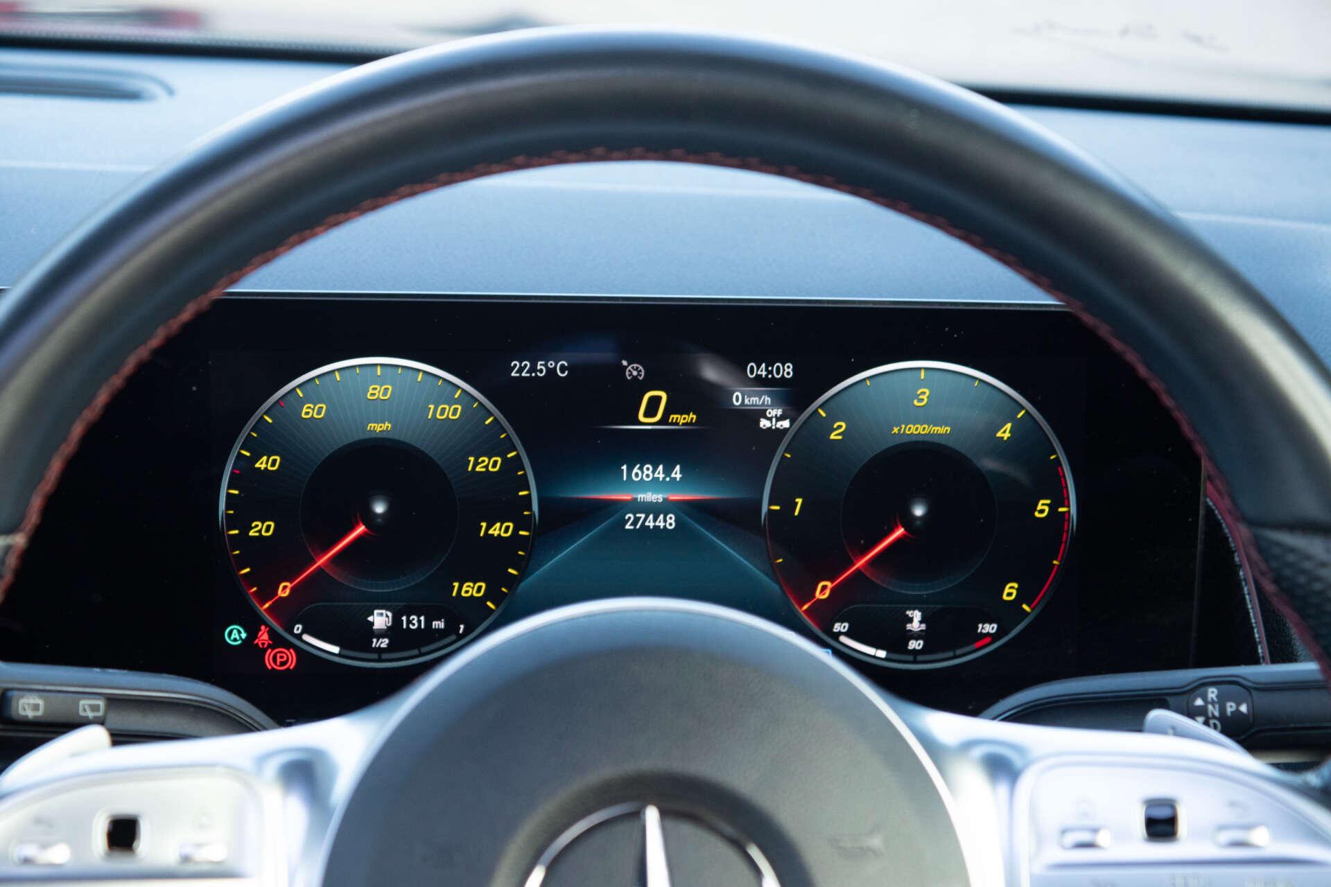 Mercedes-Benz GLB view 52