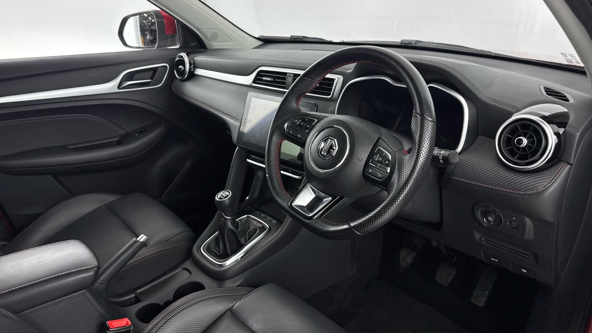 MG ZS view 9