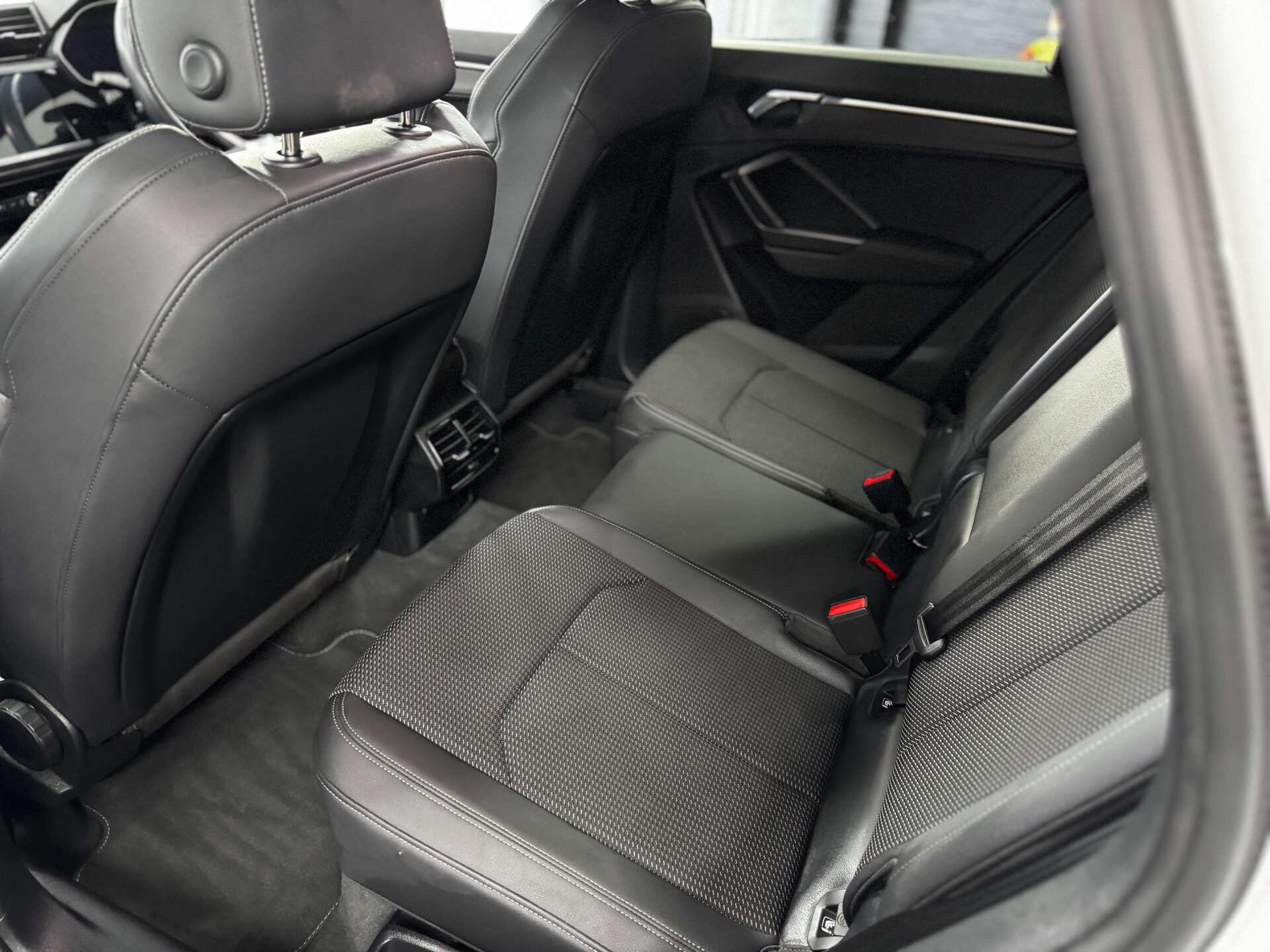 Audi Q3 view 59