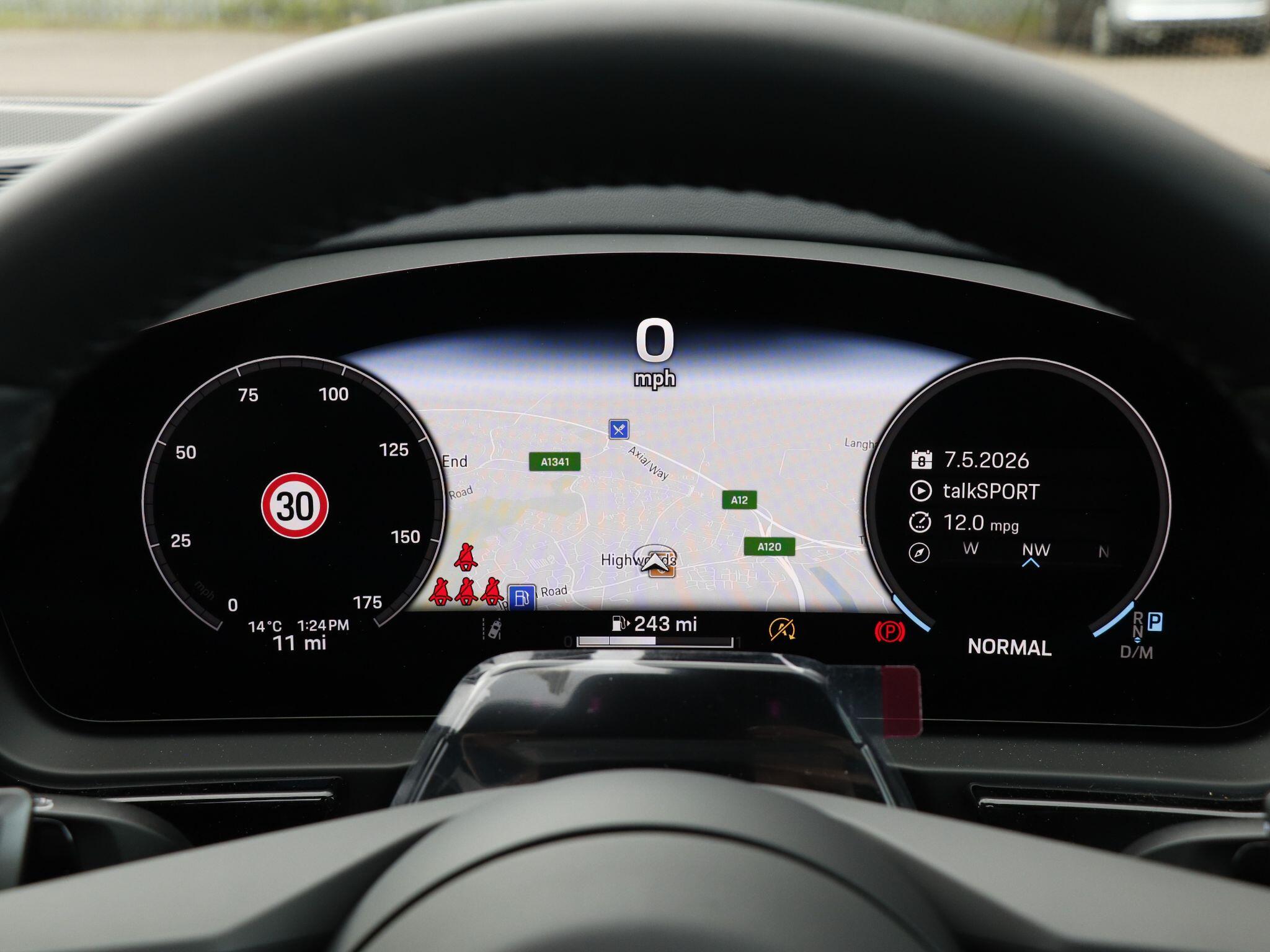 Porsche Cayenne view 13