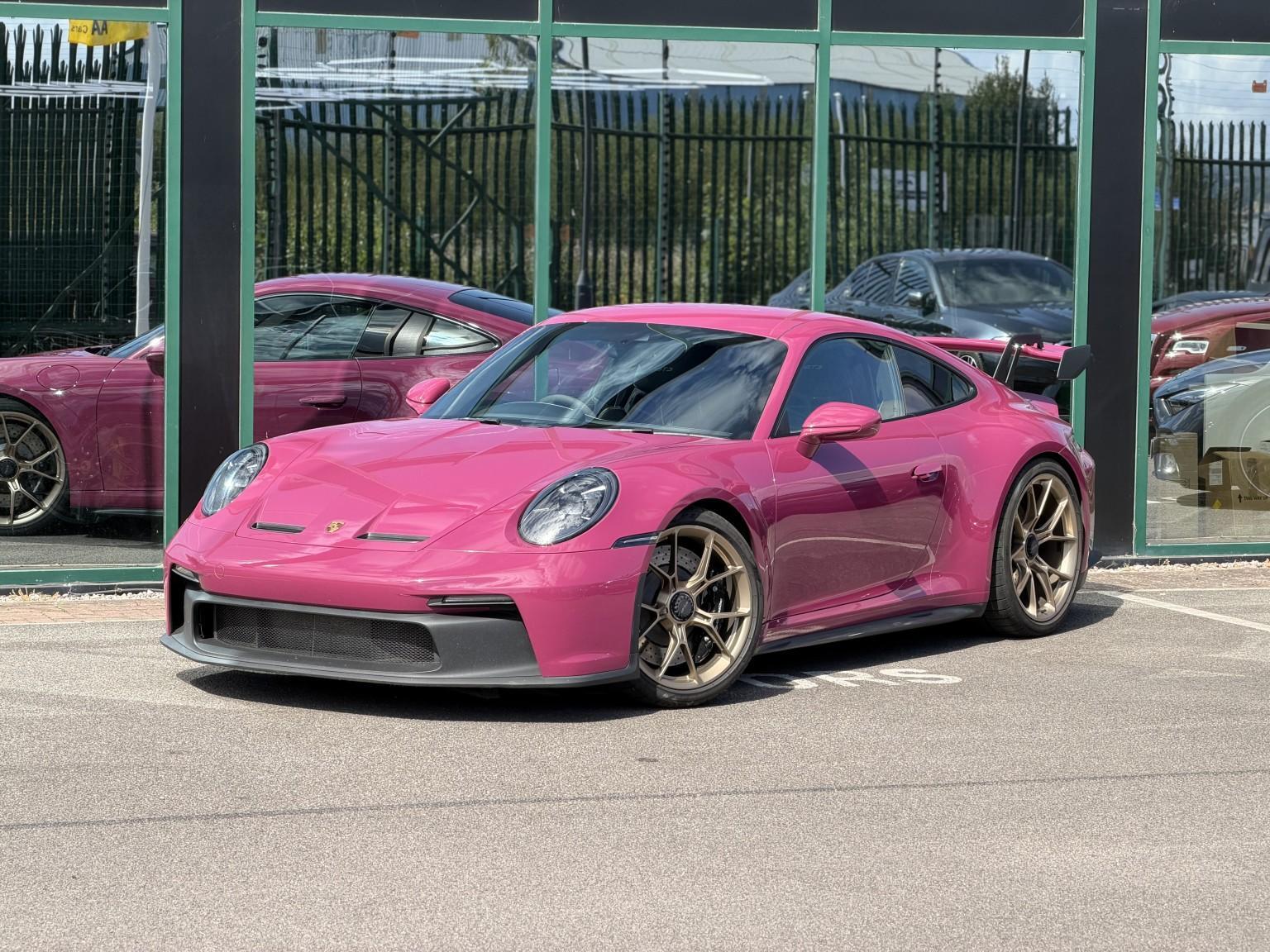 Porsche 911 view 6