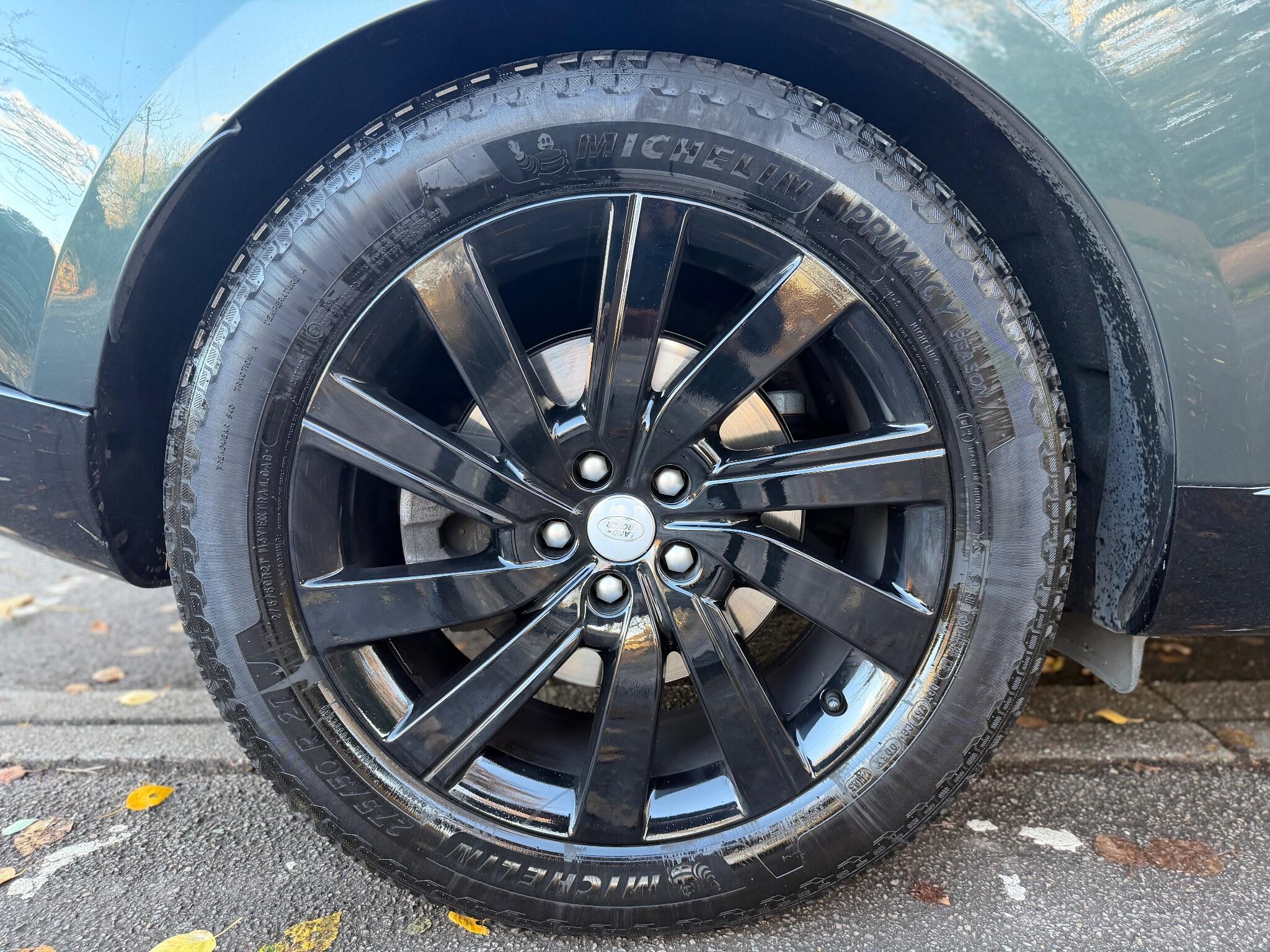 Land Rover Range Rover view 21