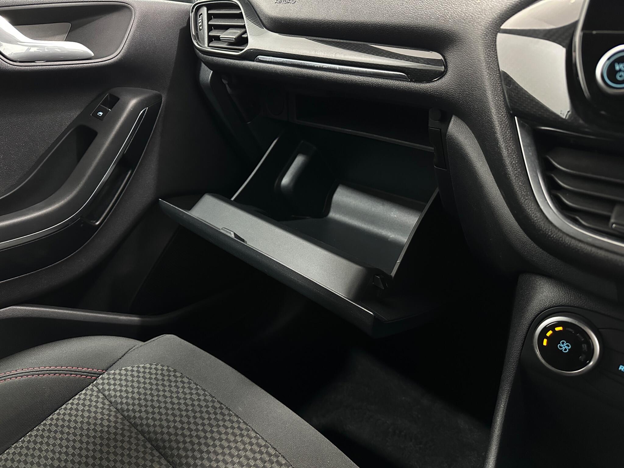 Ford Fiesta view 27