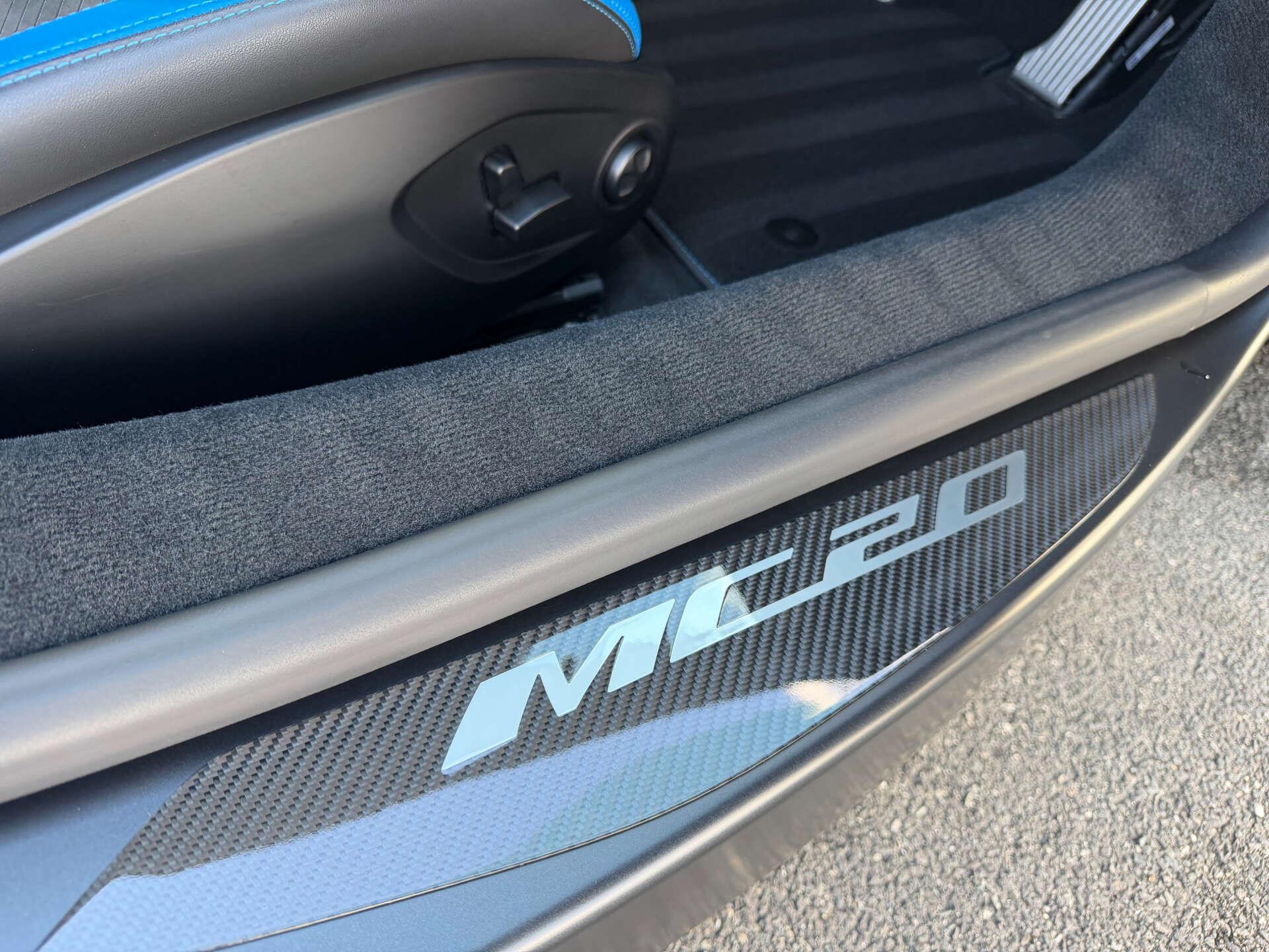 Maserati MC20 view 55