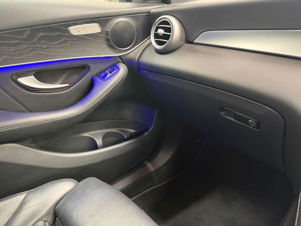 Mercedes-Benz GLC view 37