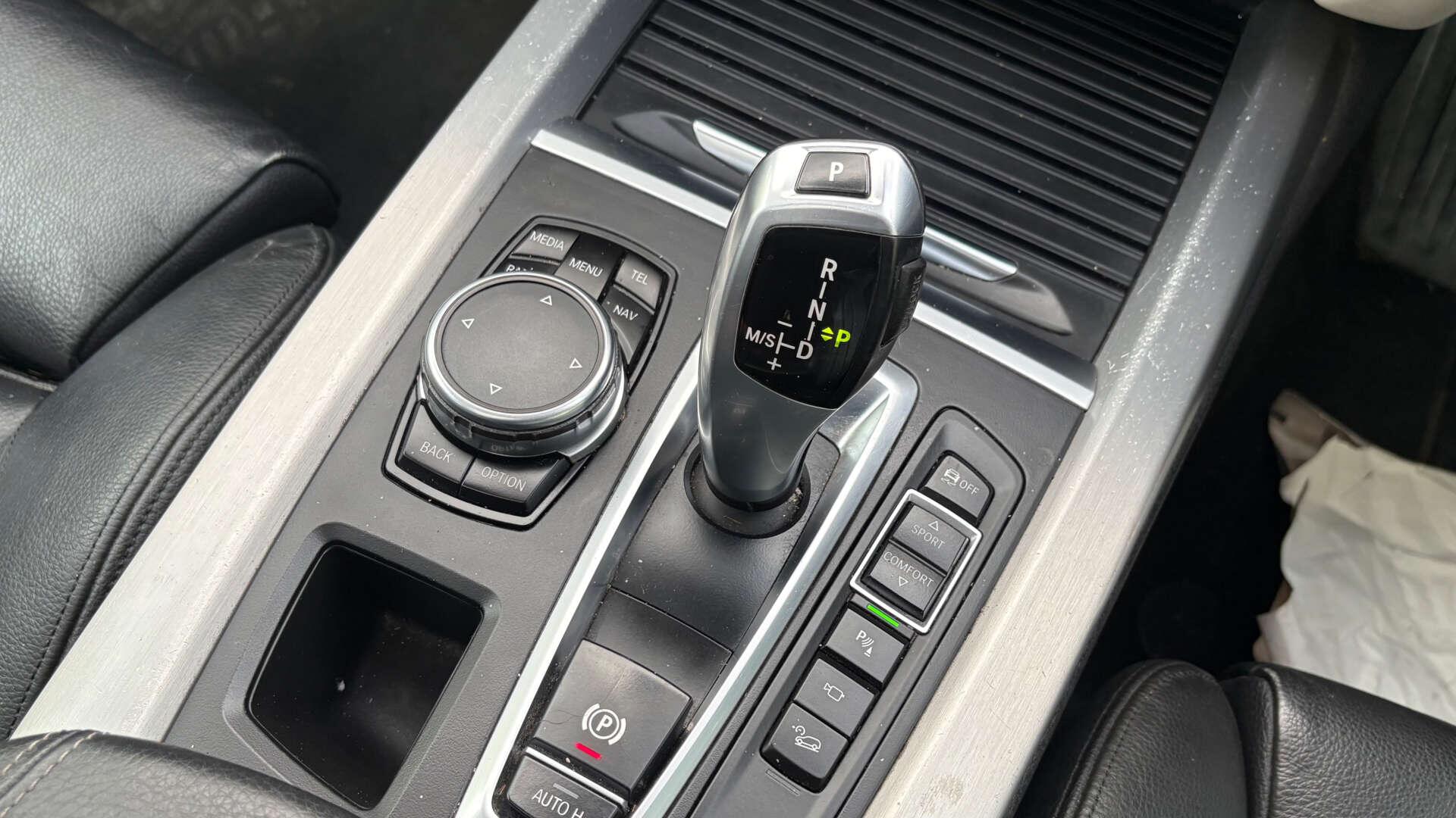 BMW X5 view 36