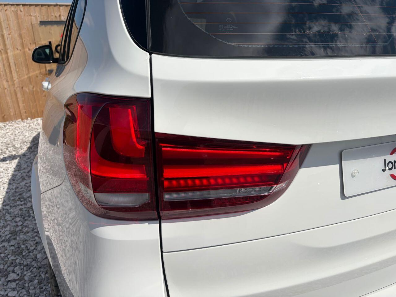 BMW X5 view 14