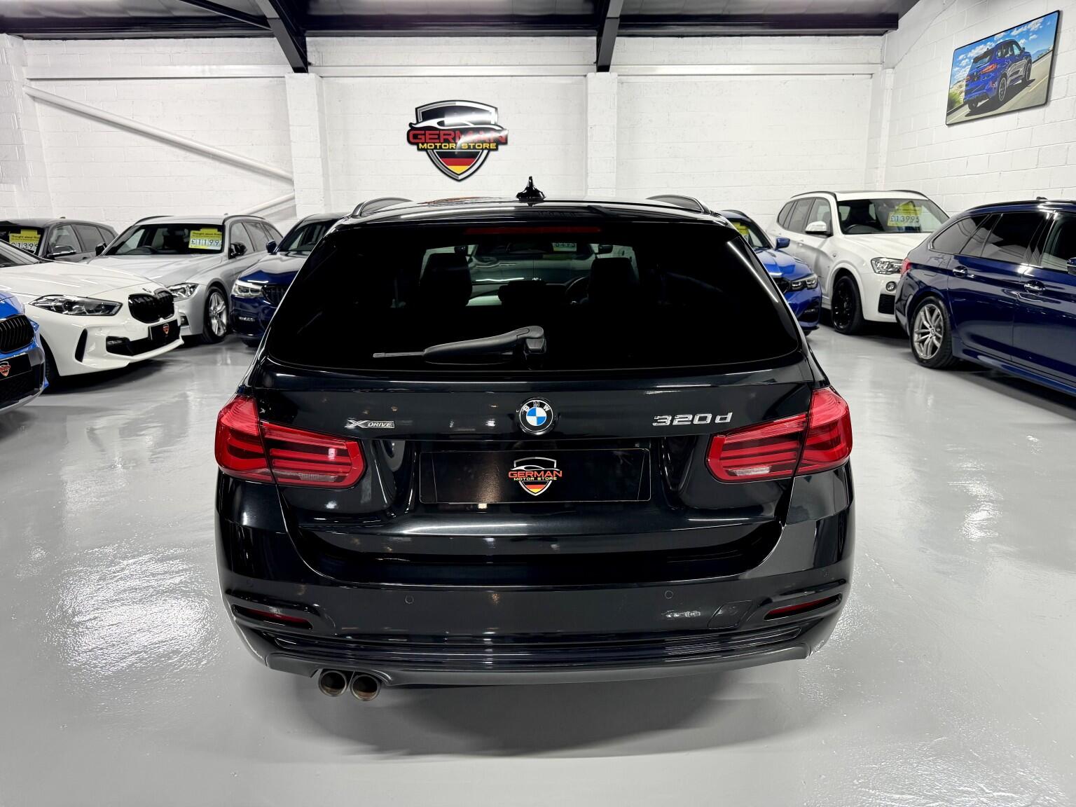 BMW 3 Series view 22