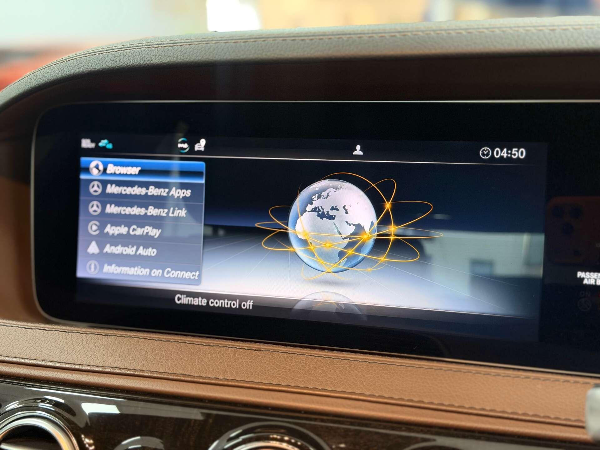 Mercedes-Benz S-Class view 43