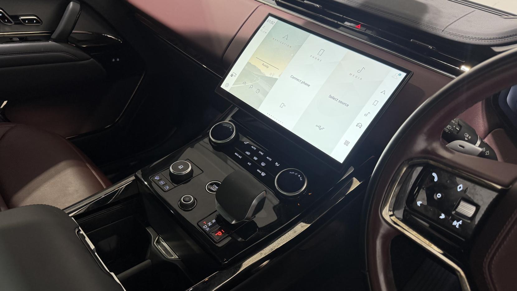 Land Rover Range Rover Sport view 23