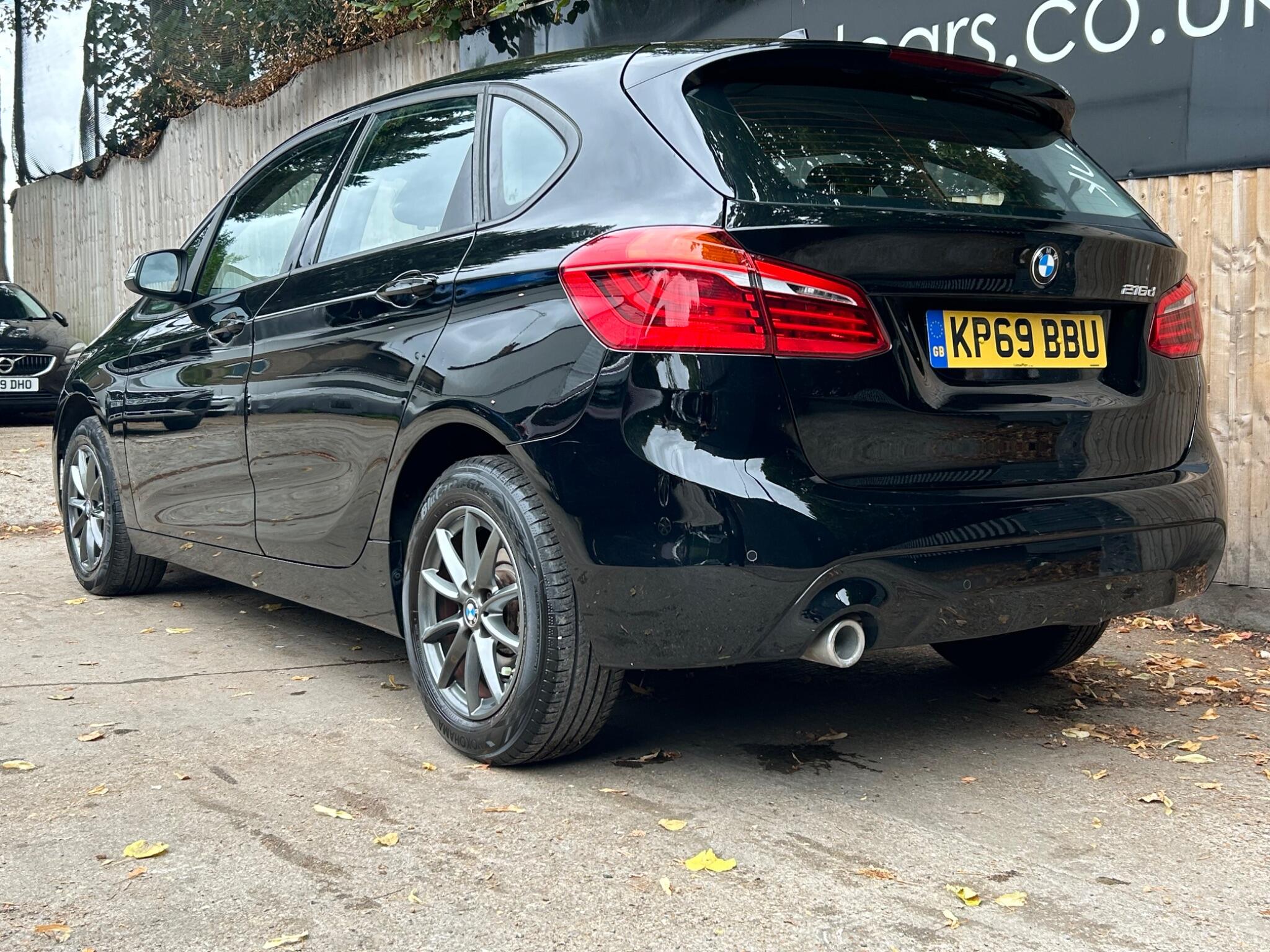 BMW 2 Series view 16