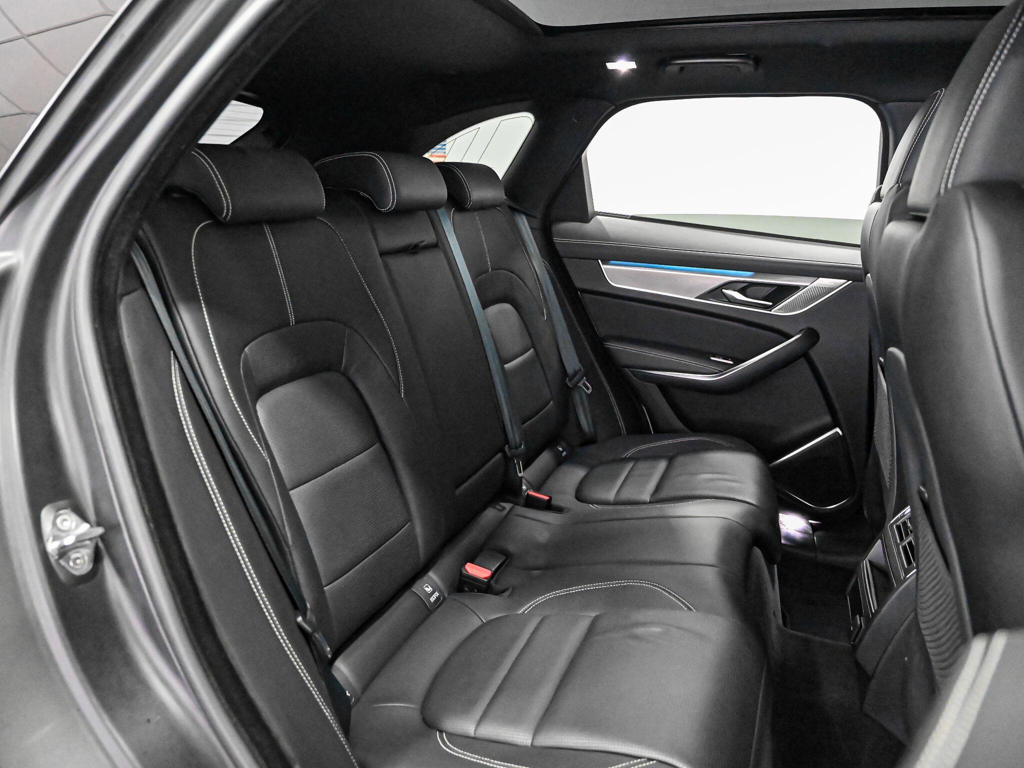 Jaguar F-Pace view 28