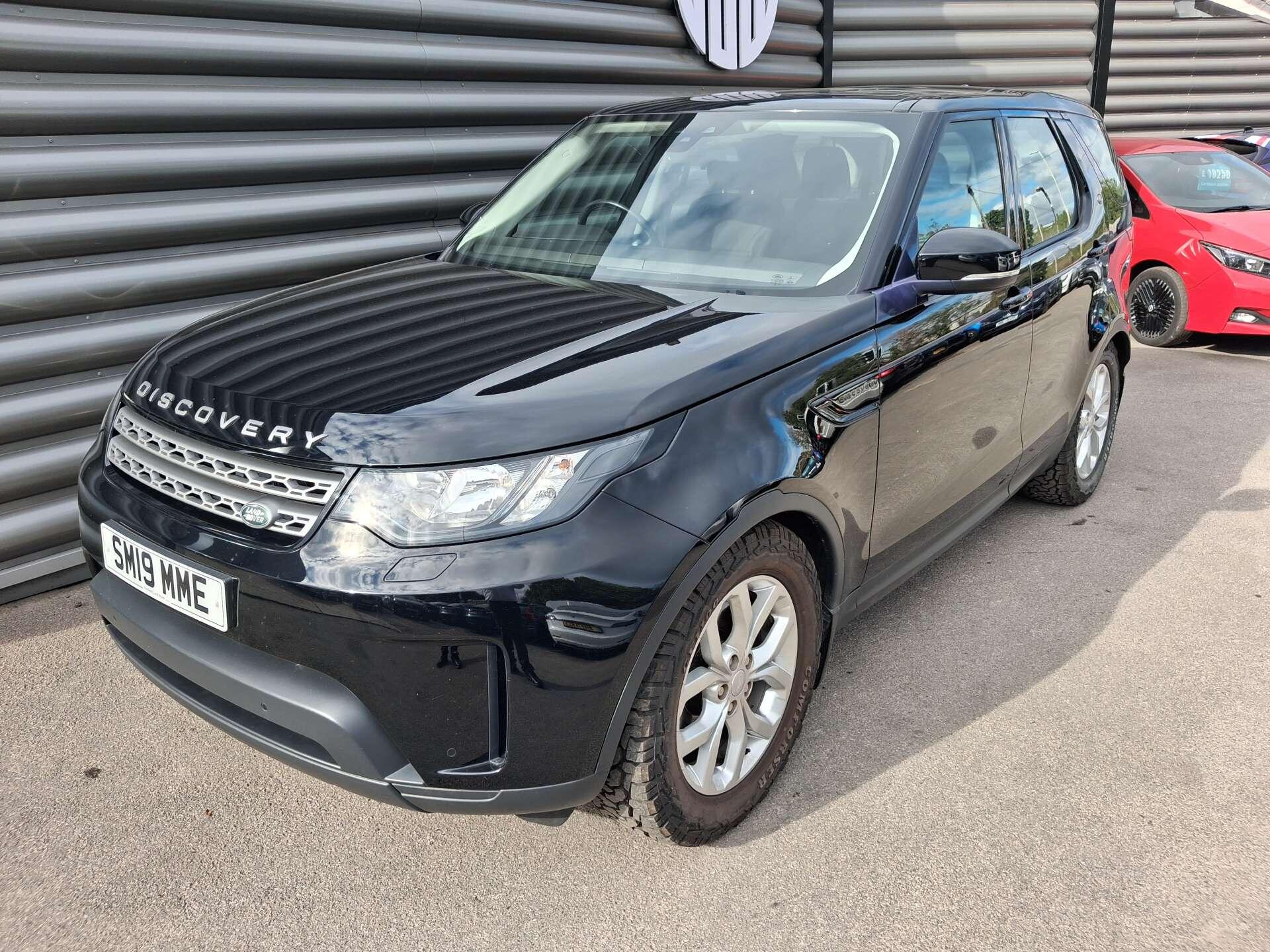 Land Rover Discovery view 2