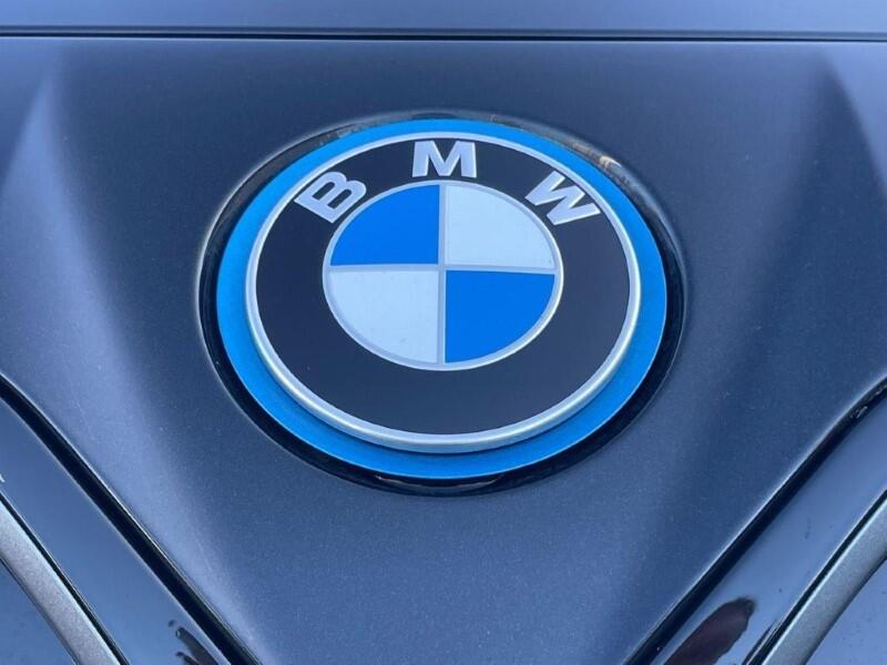 BMW i4 view 43
