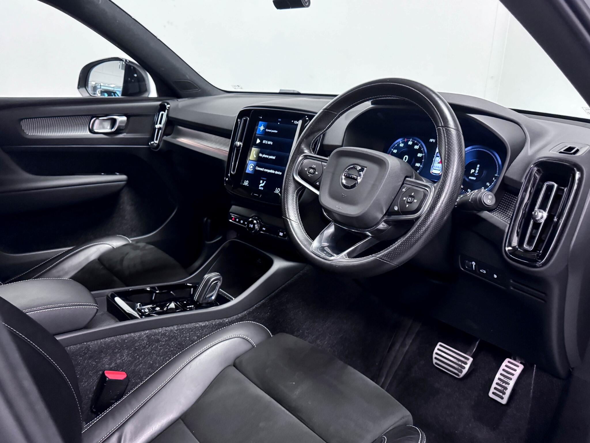 Volvo XC40 view 24