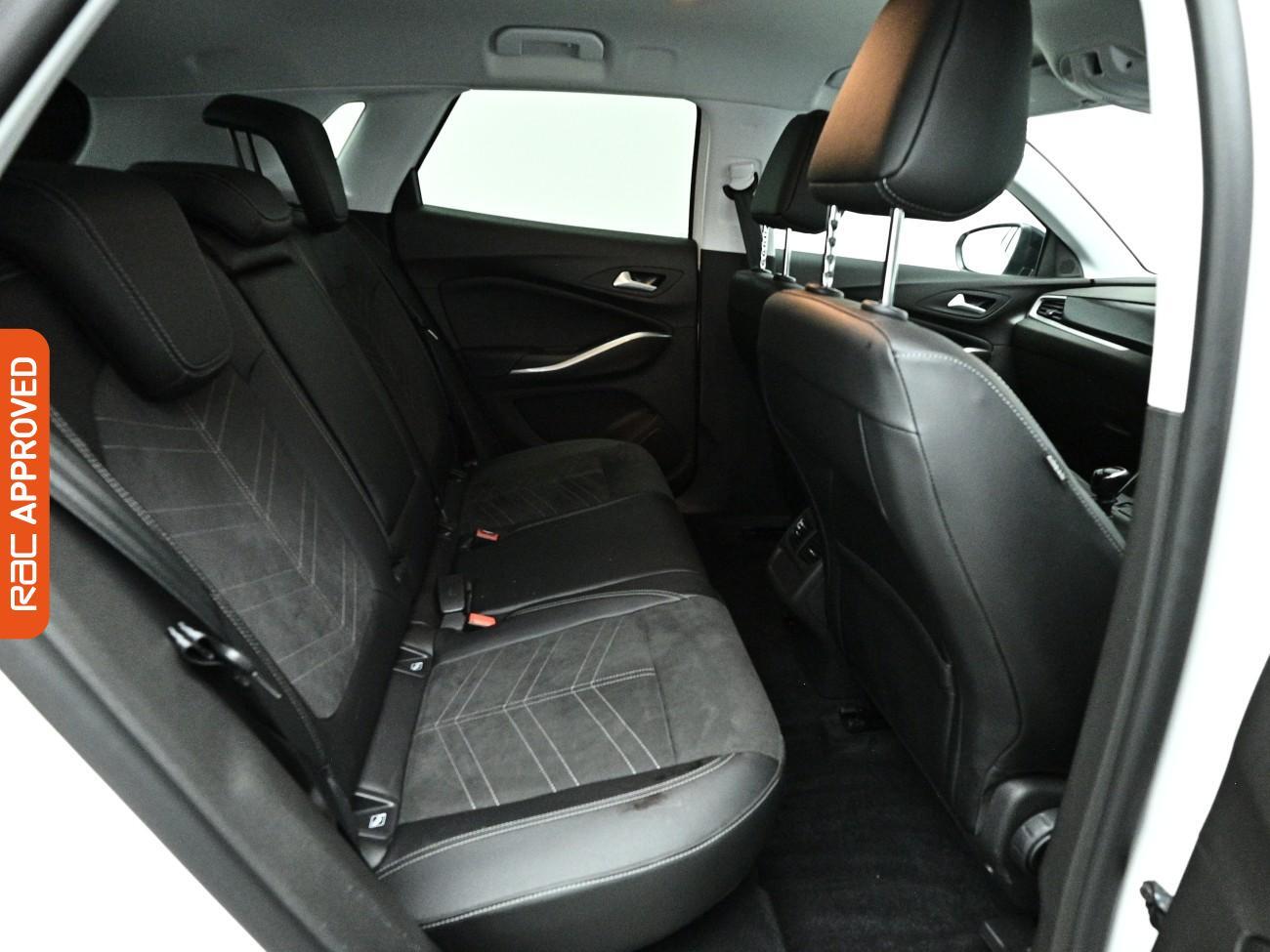 Vauxhall Grandland view 12