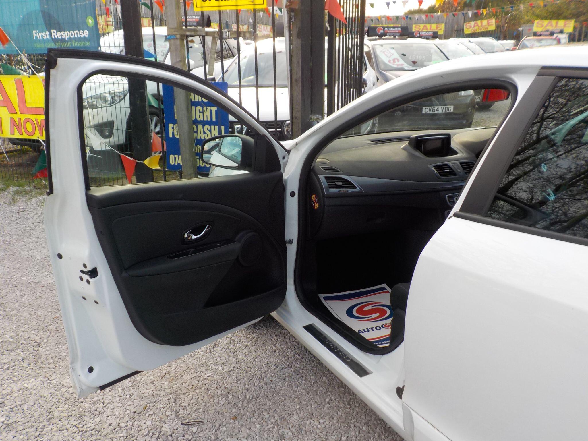 Renault Megane 1.5 dCi Limited Nav Euro 6 (s/s) 5dr