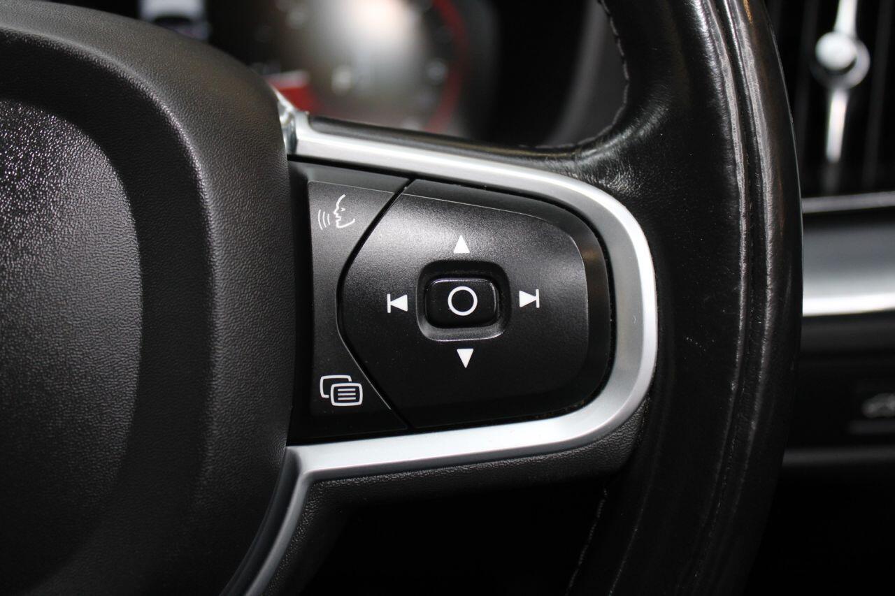 Volvo XC60 view 17