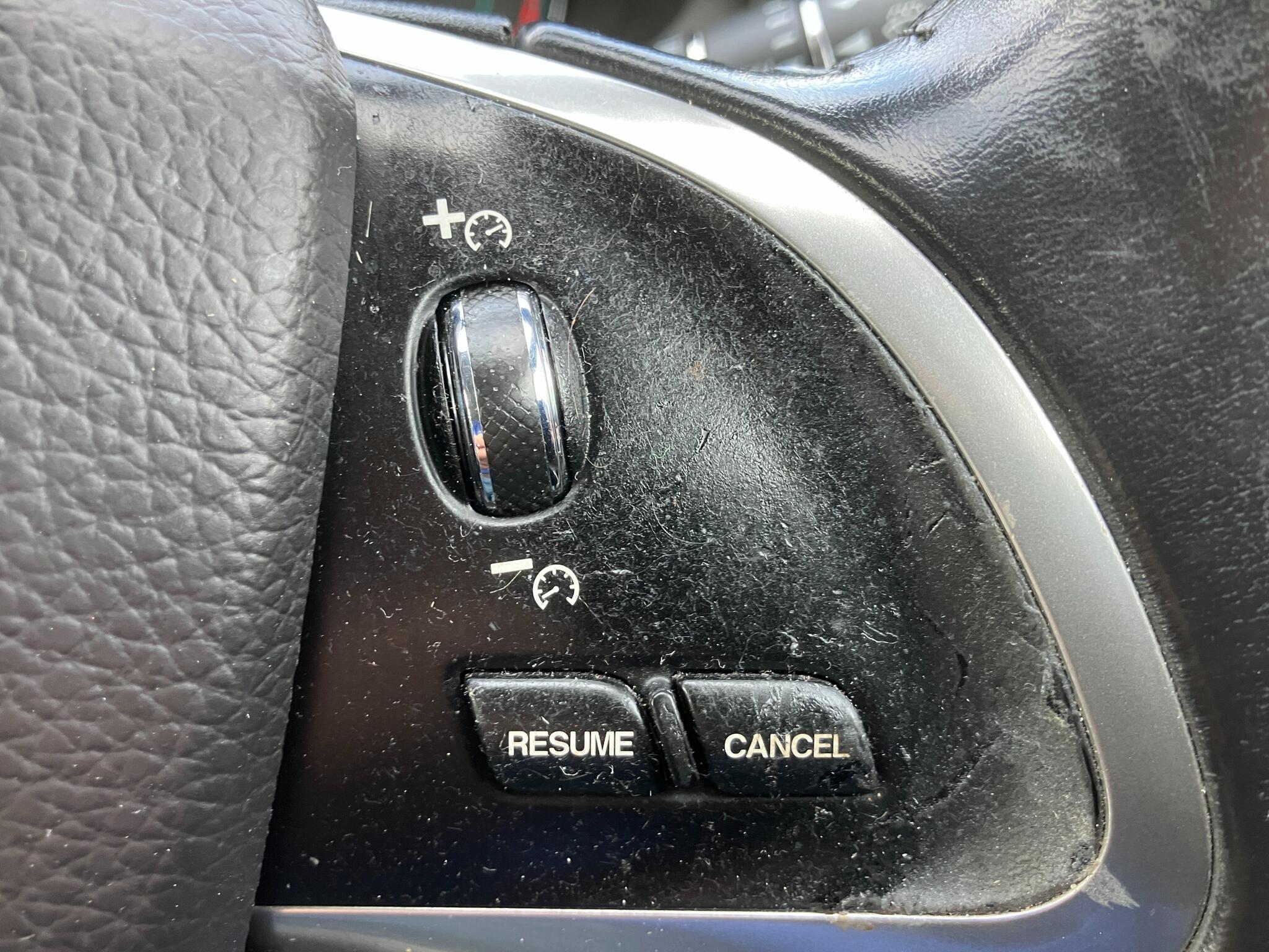 Jaguar XF view 20
