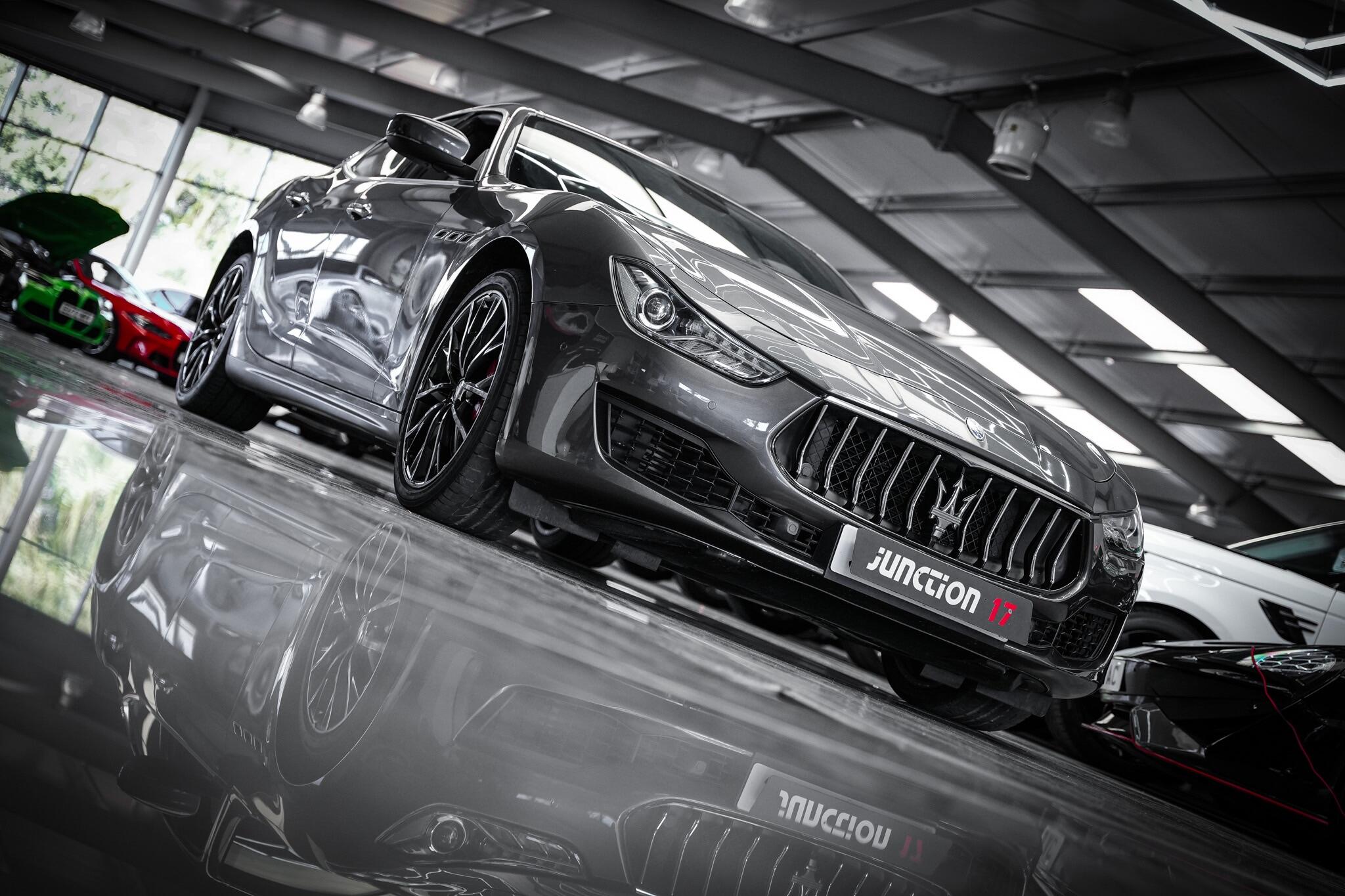 Maserati Ghibli view 31