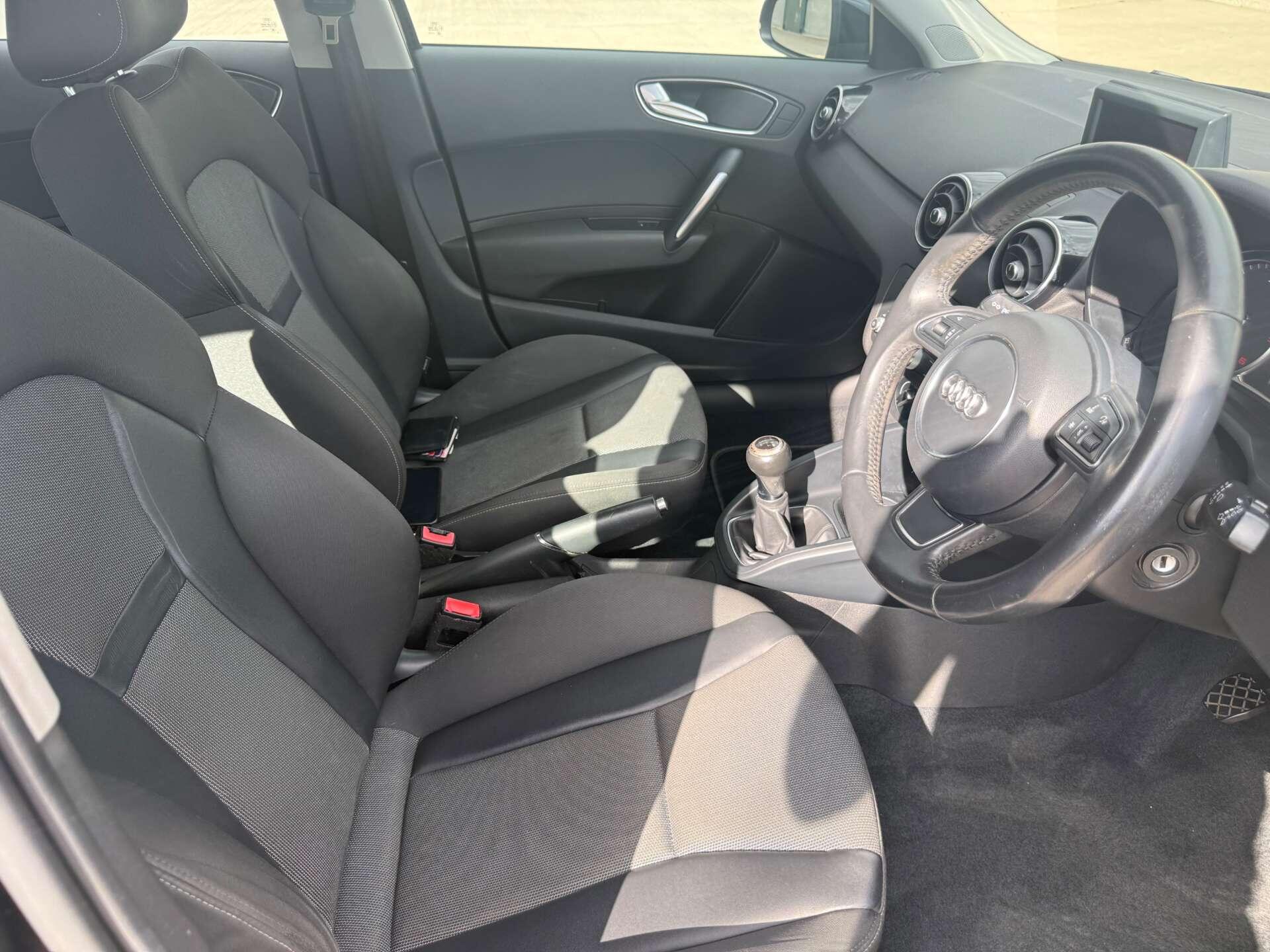 Audi A1 view 8