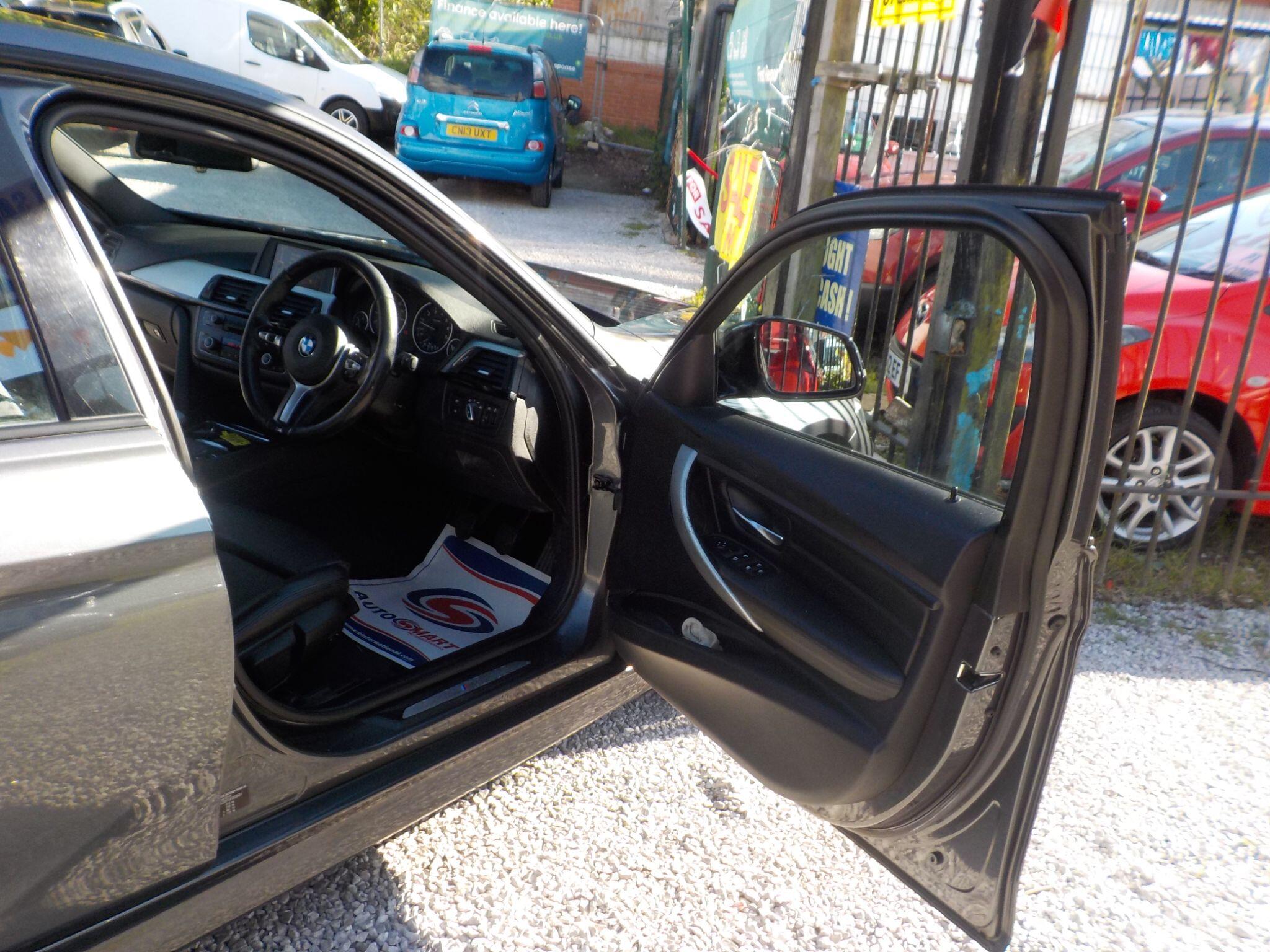 BMW 3 Series 2.0 320i M Sport xDrive Euro 5 (s/s) 4dr