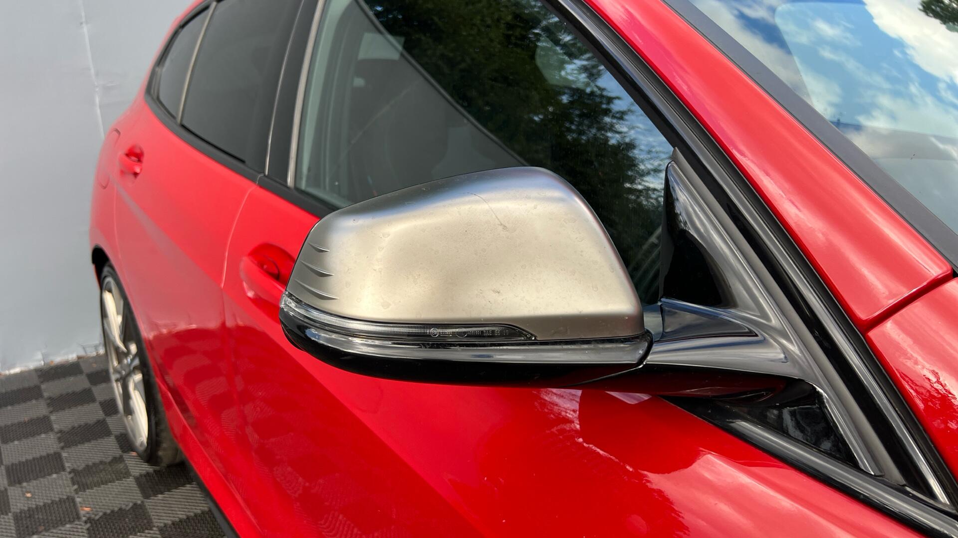 BMW 1 Series view 26