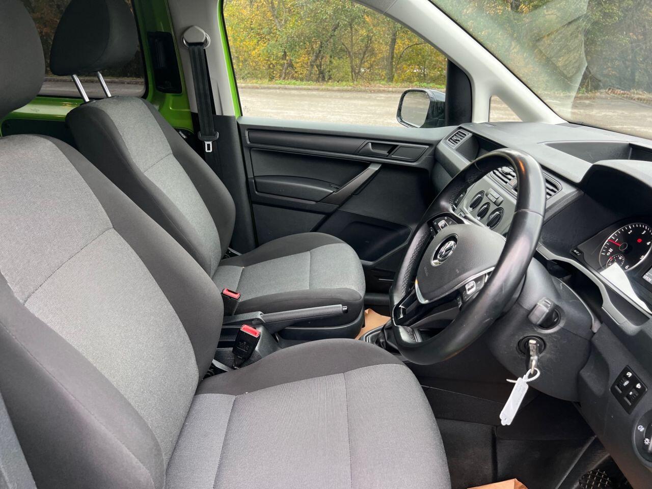 Volkswagen Caddy Maxi view 24