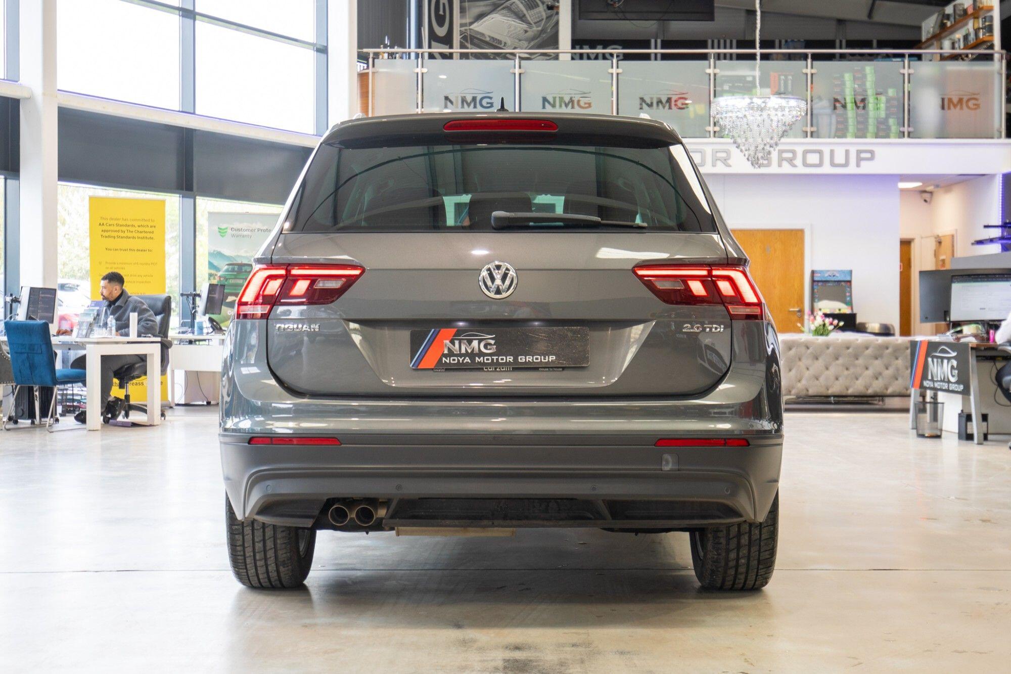 Volkswagen Tiguan view 29