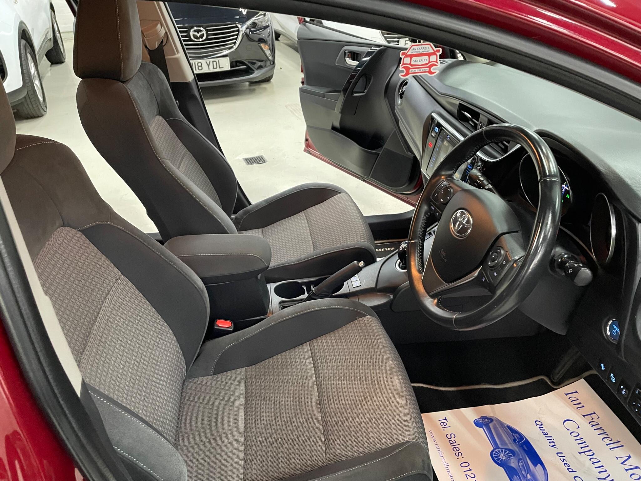 Toyota Auris view 14
