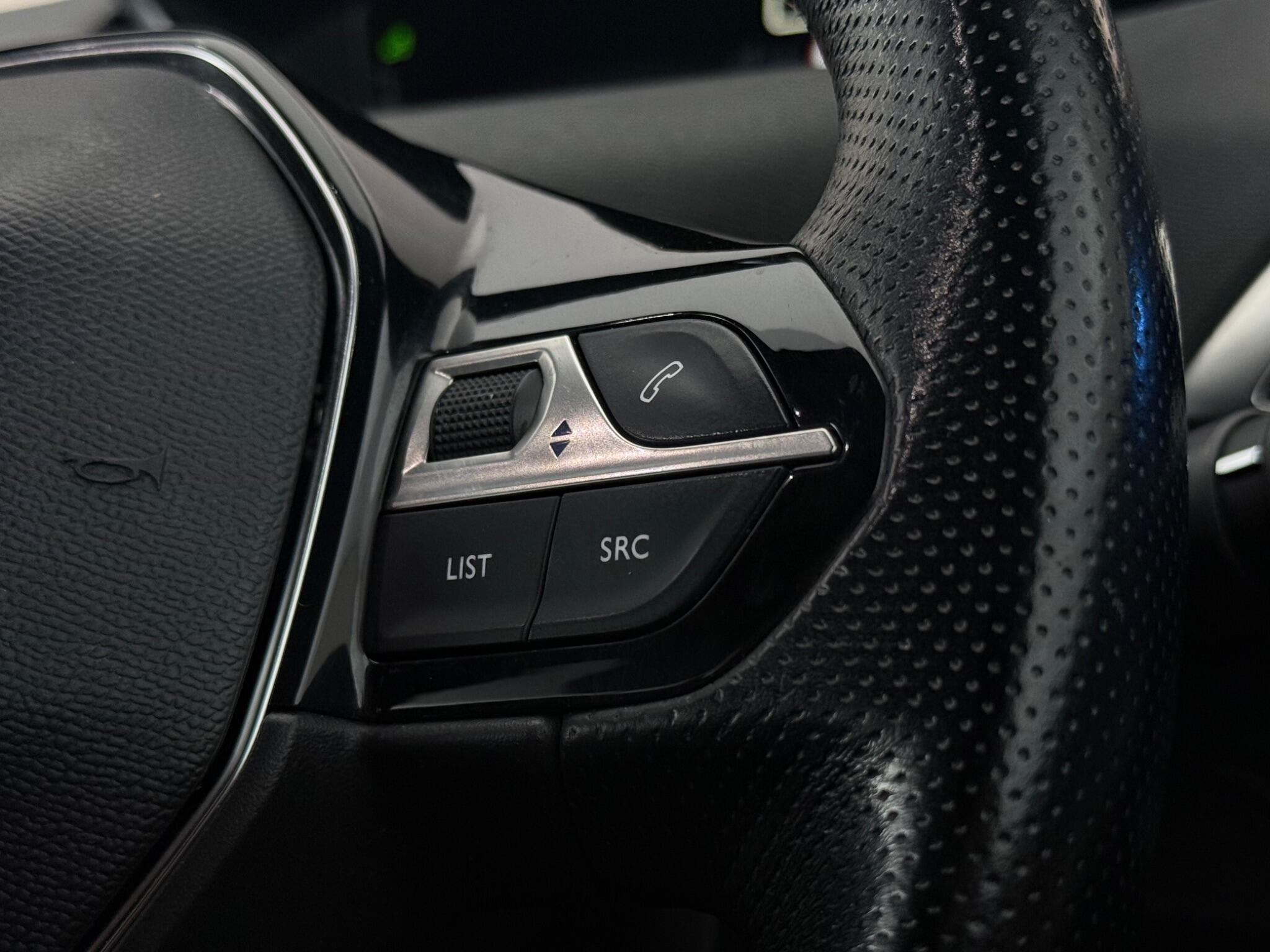 Peugeot 5008 view 14