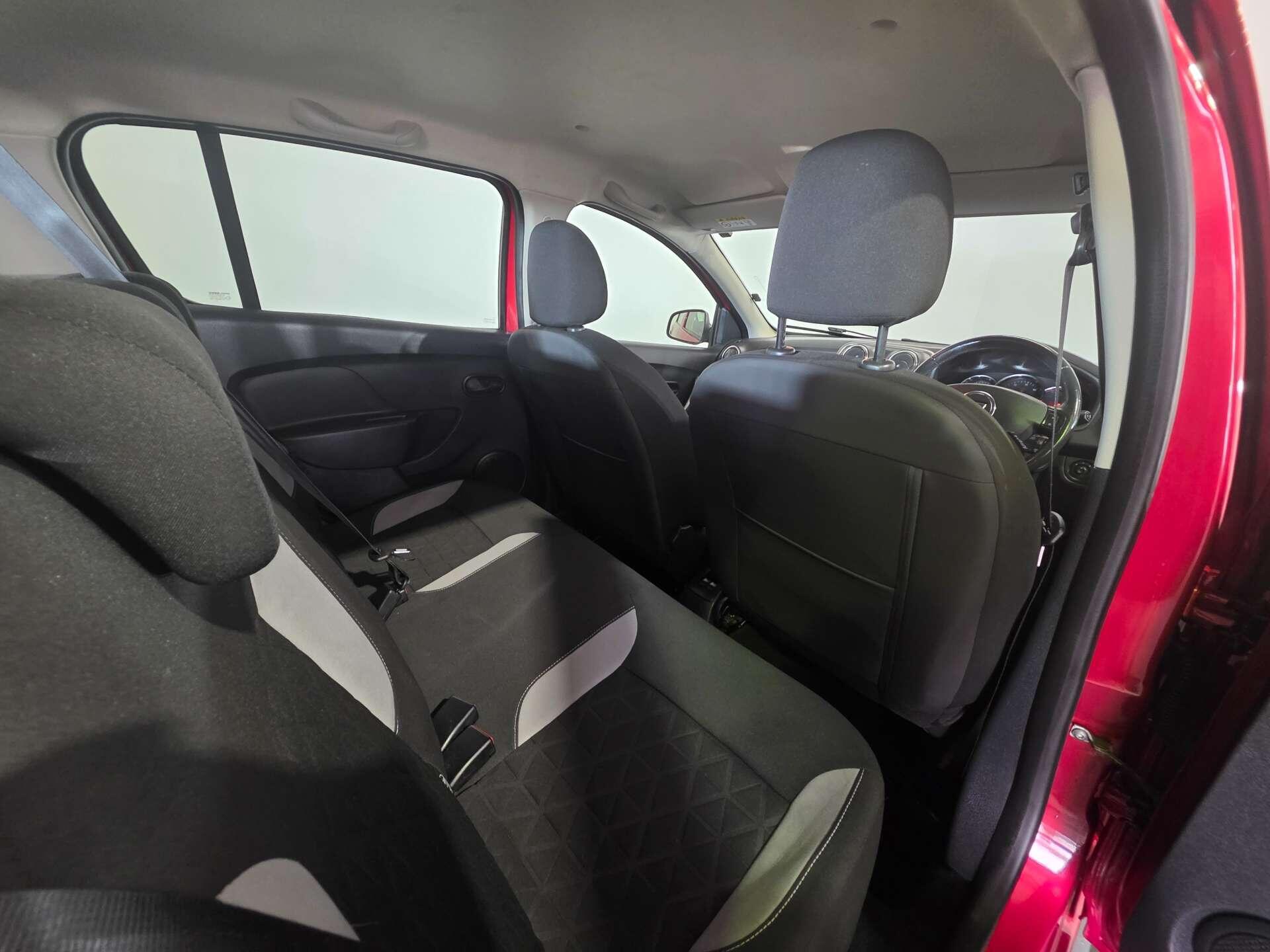 Dacia Sandero view 37