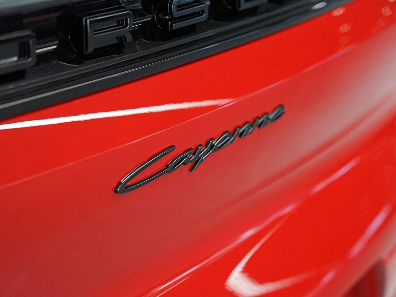 Porsche Cayenne view 64