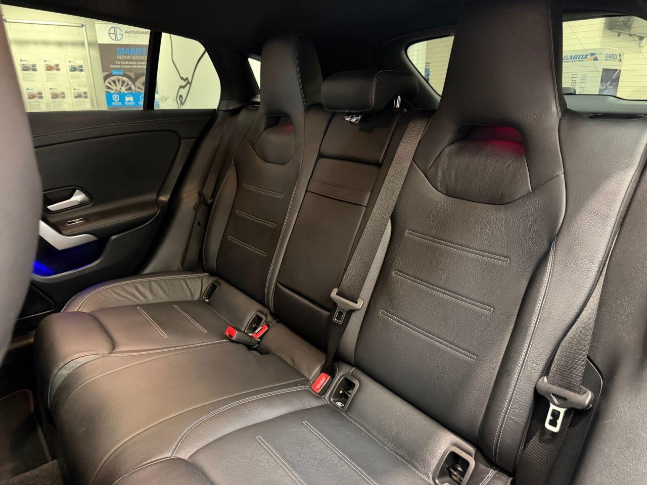 Mercedes-Benz Cla view 9