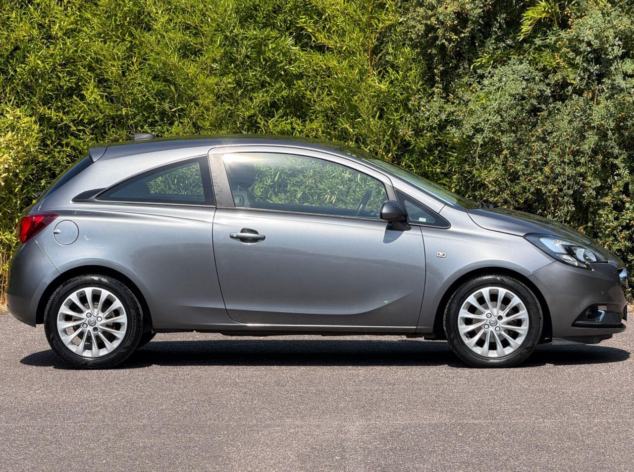 Vauxhall Corsa view 3