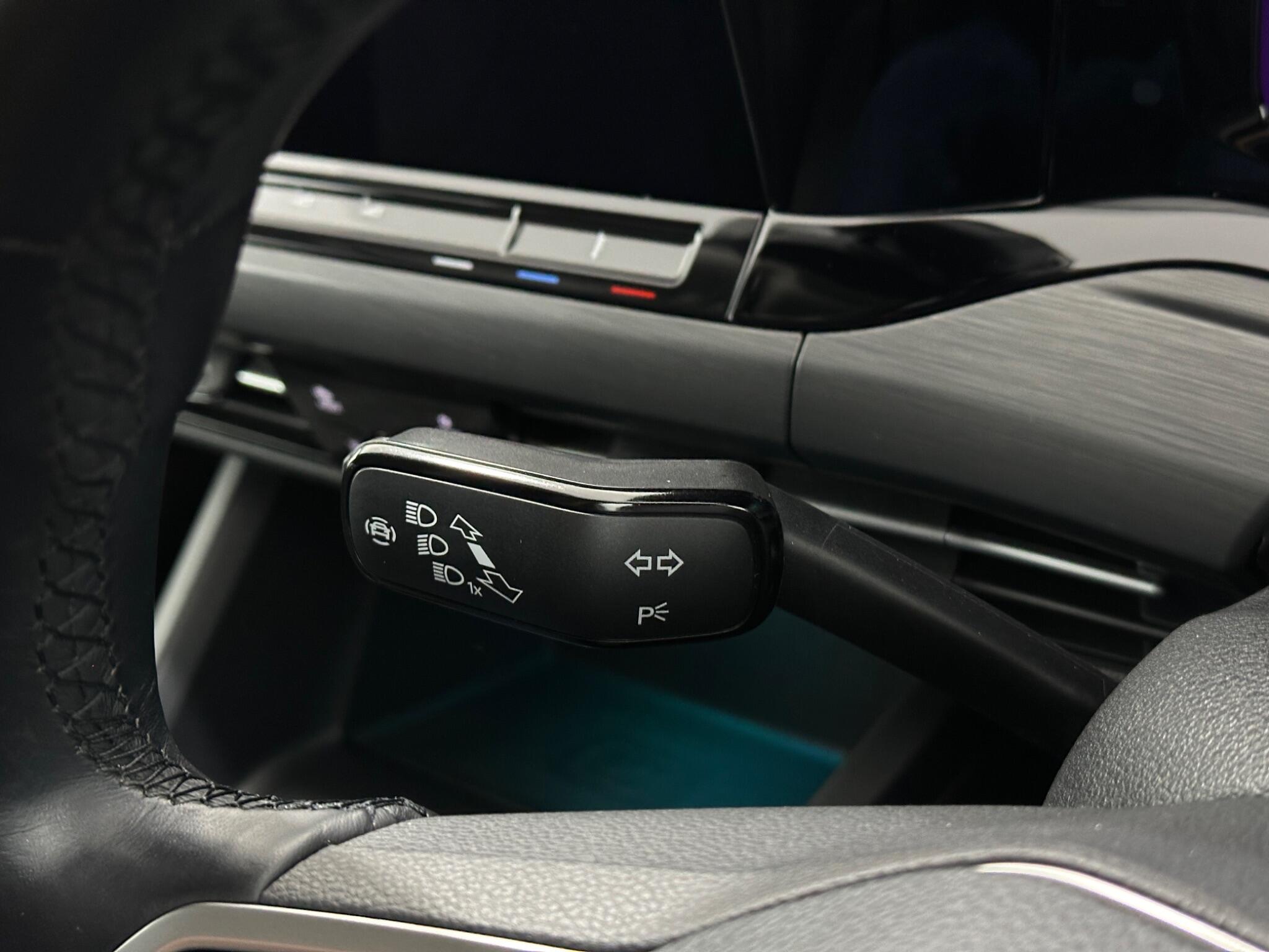 Volkswagen Golf view 14