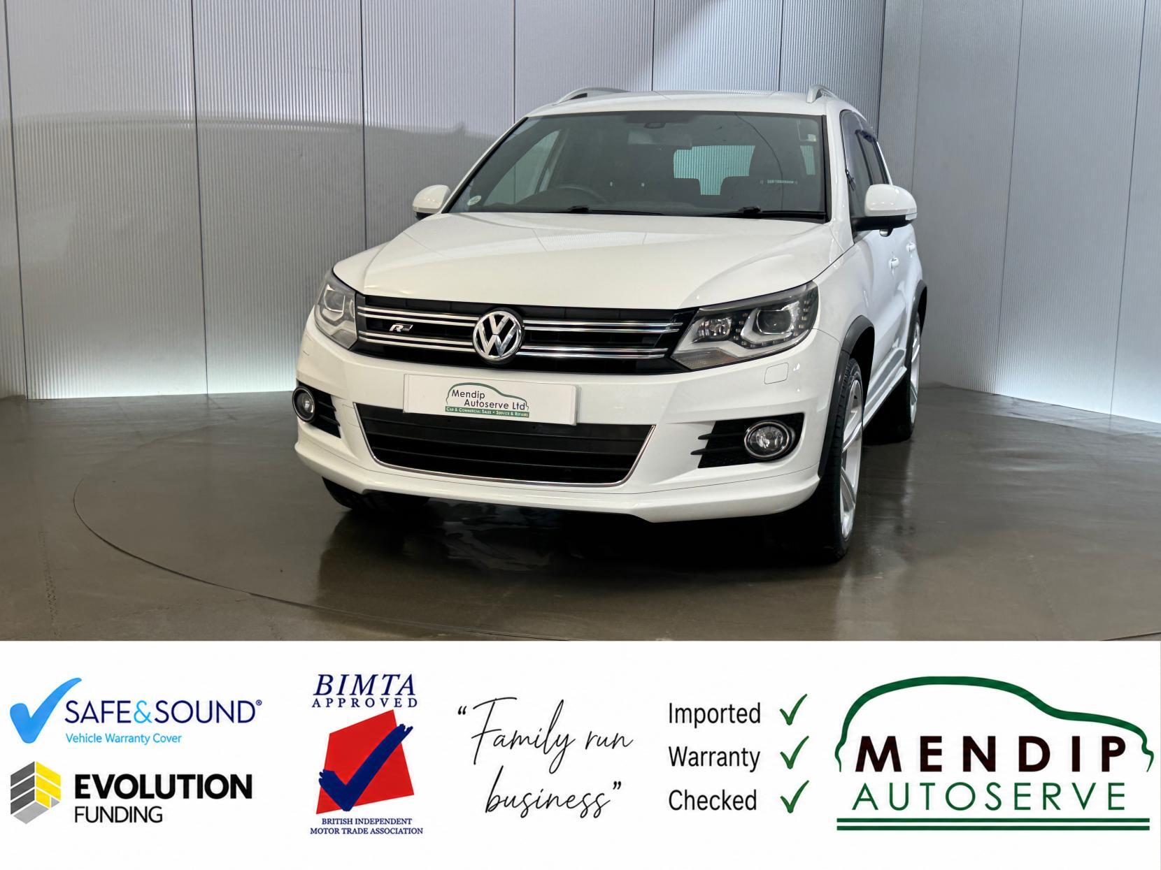 Volkswagen Tiguan view 4