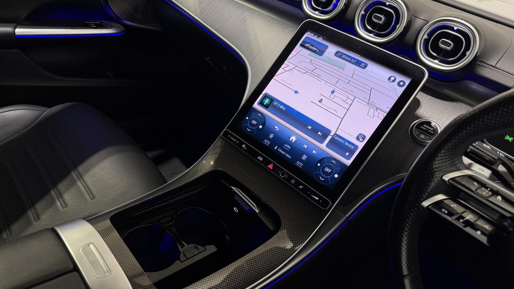 Mercedes-Benz C-Class view 26