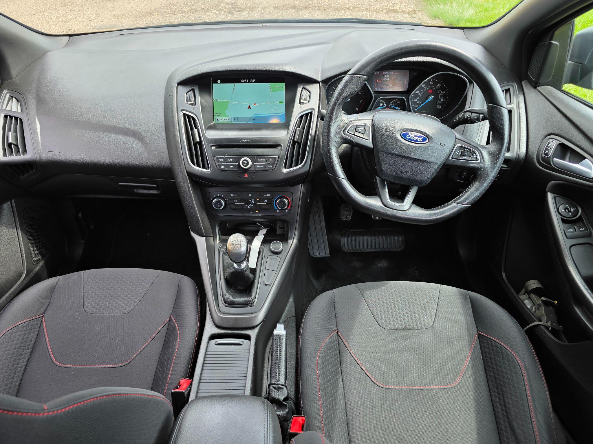 Ford Focus view 30